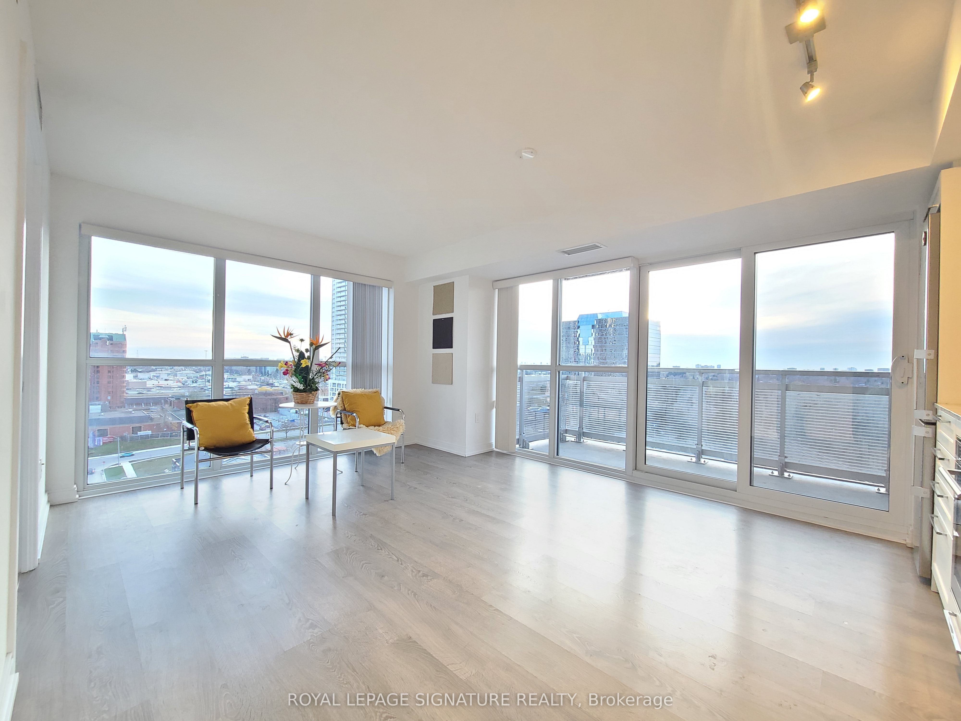 #1223 - 275 Village Green Square Property Photo 3