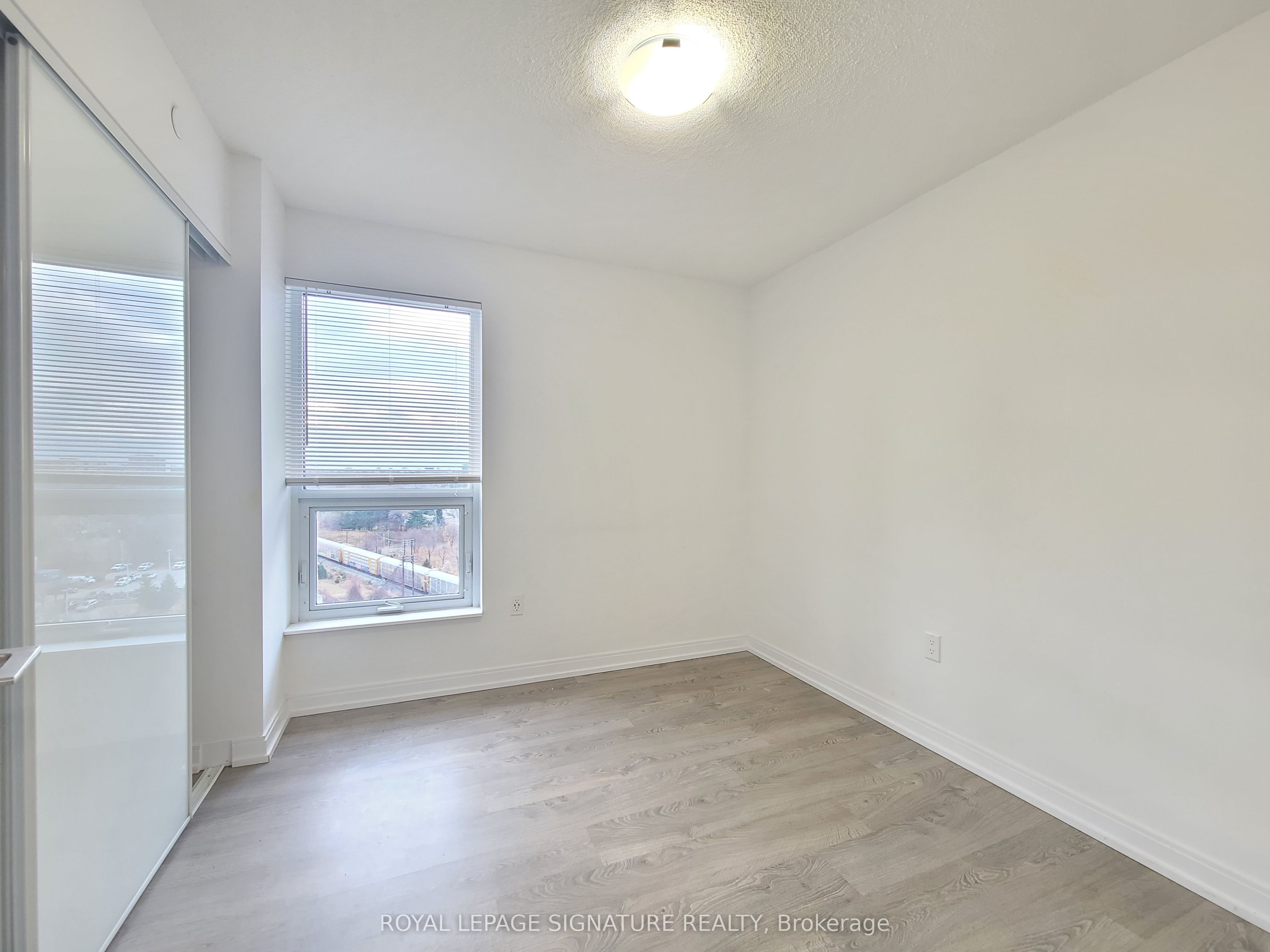 #1223 - 275 Village Green Square Property Photo 8
