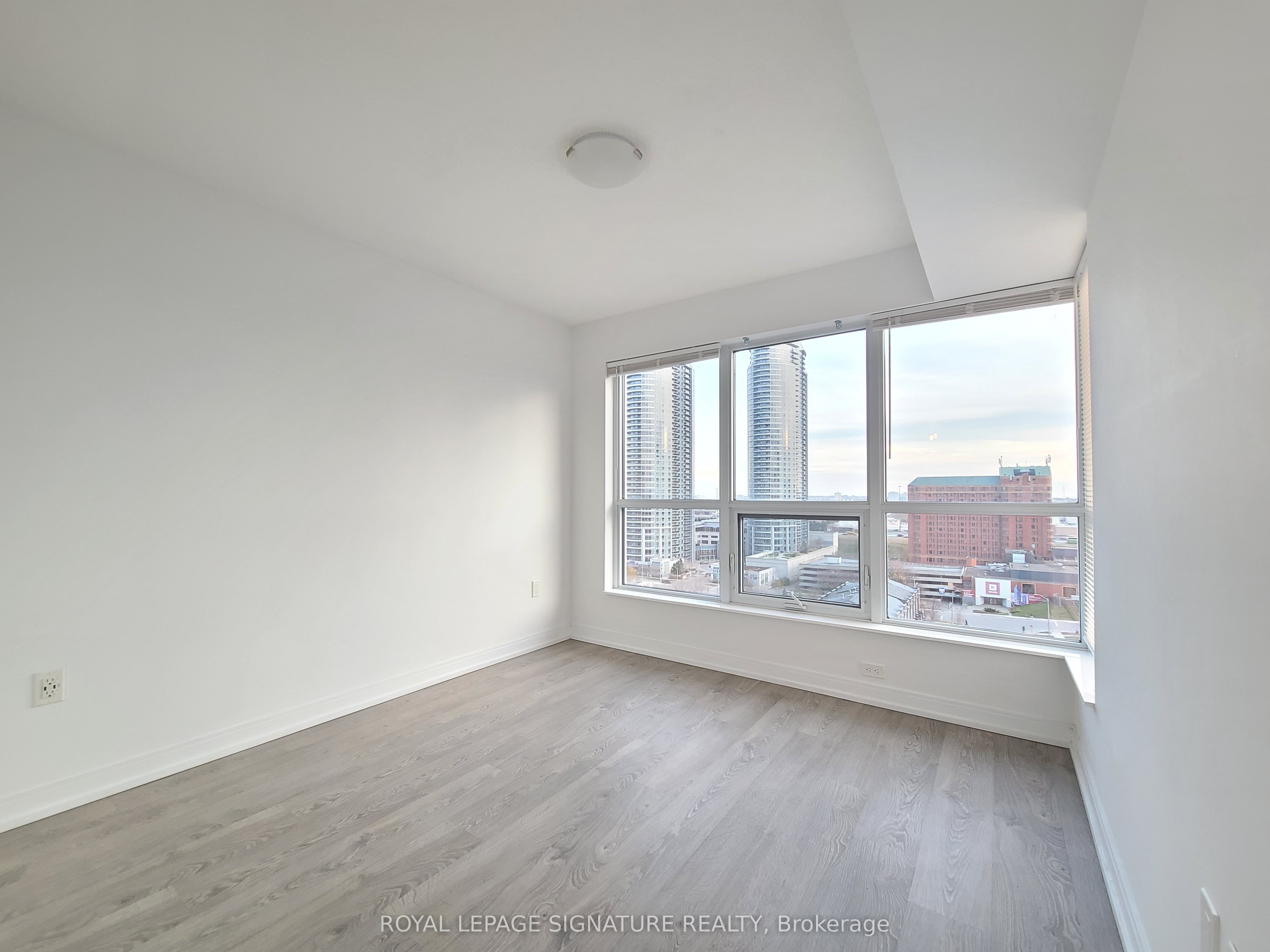 #1223 - 275 Village Green Square Property Photo 11