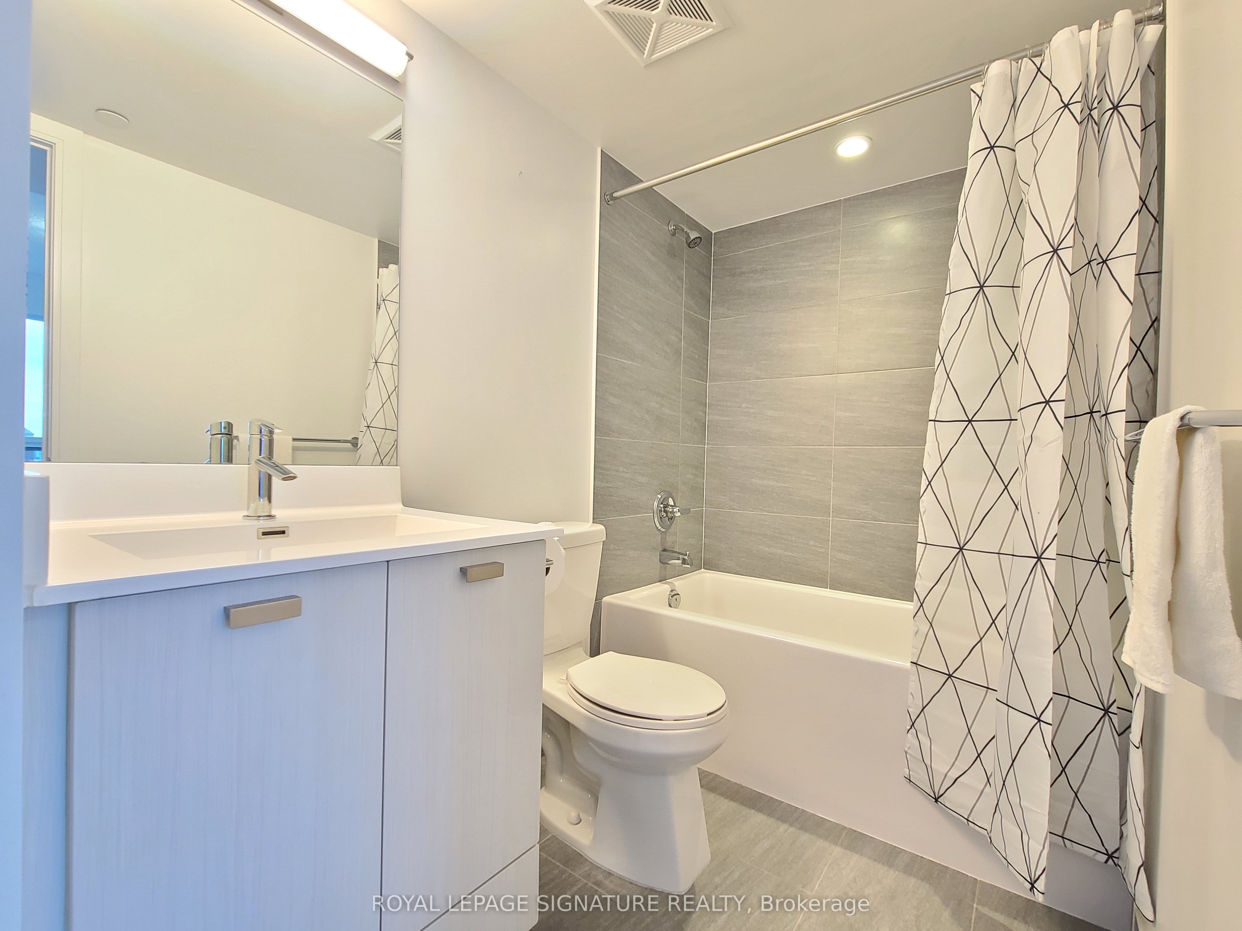 #1223 - 275 Village Green Square Property Photo 13