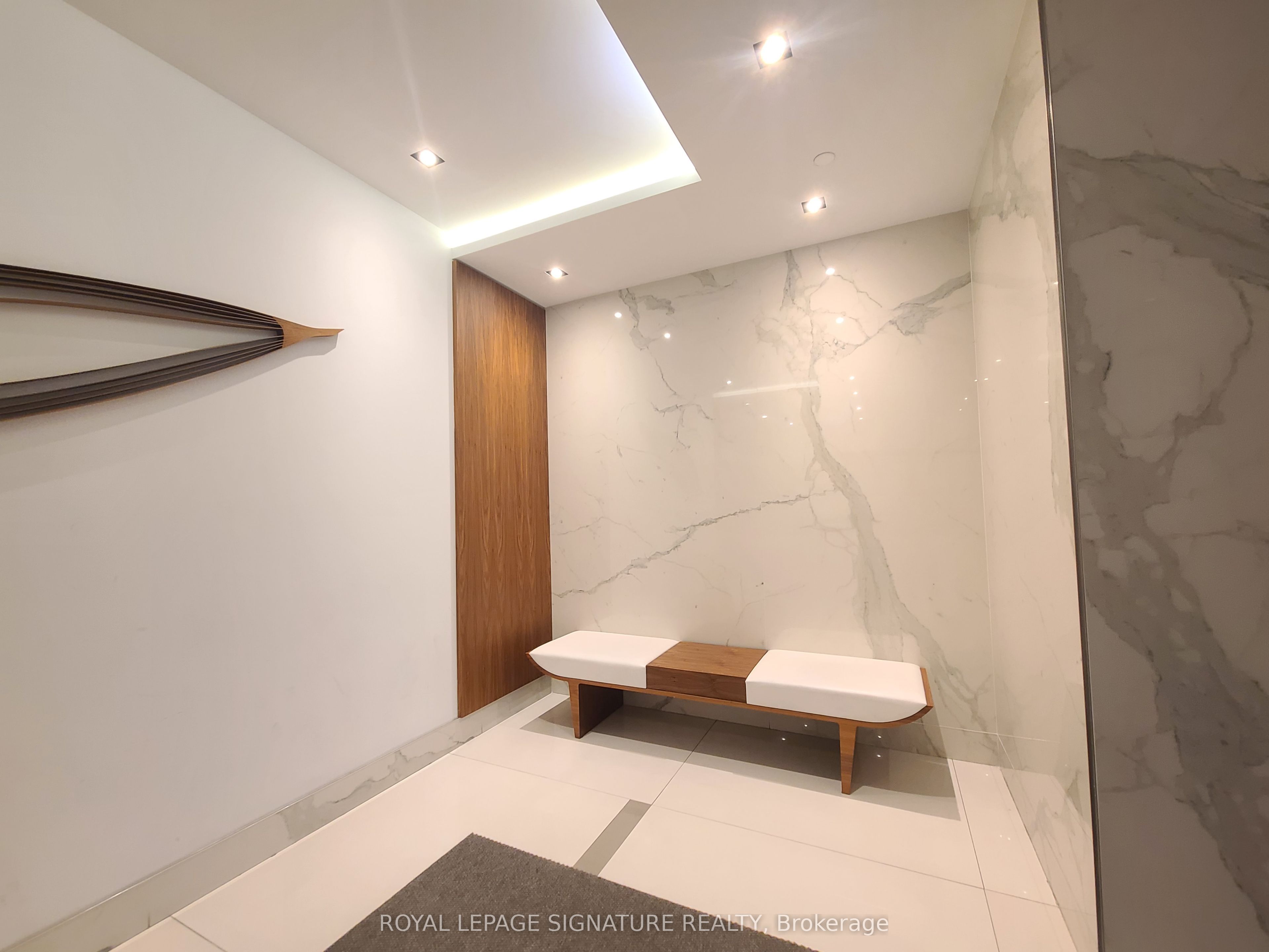 #1223 - 275 Village Green Square Property Photo 28