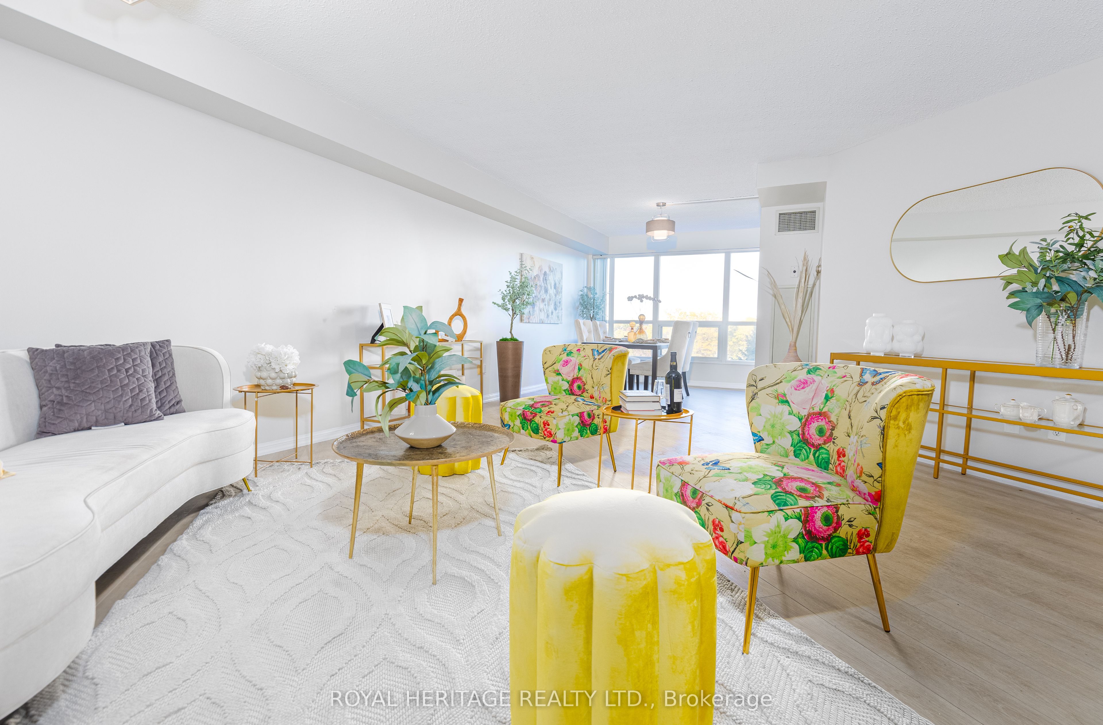 #501 - 712 Rossland Road Property Photo 1