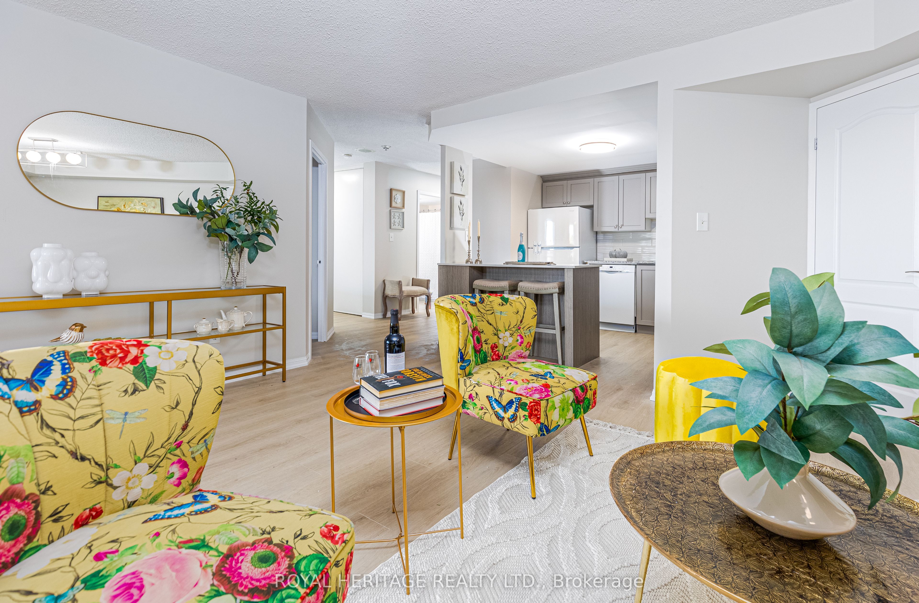 #501 - 712 Rossland Road Property Photo 6