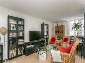 #107 - 2500 Bridletowne Circle Property Photo 3