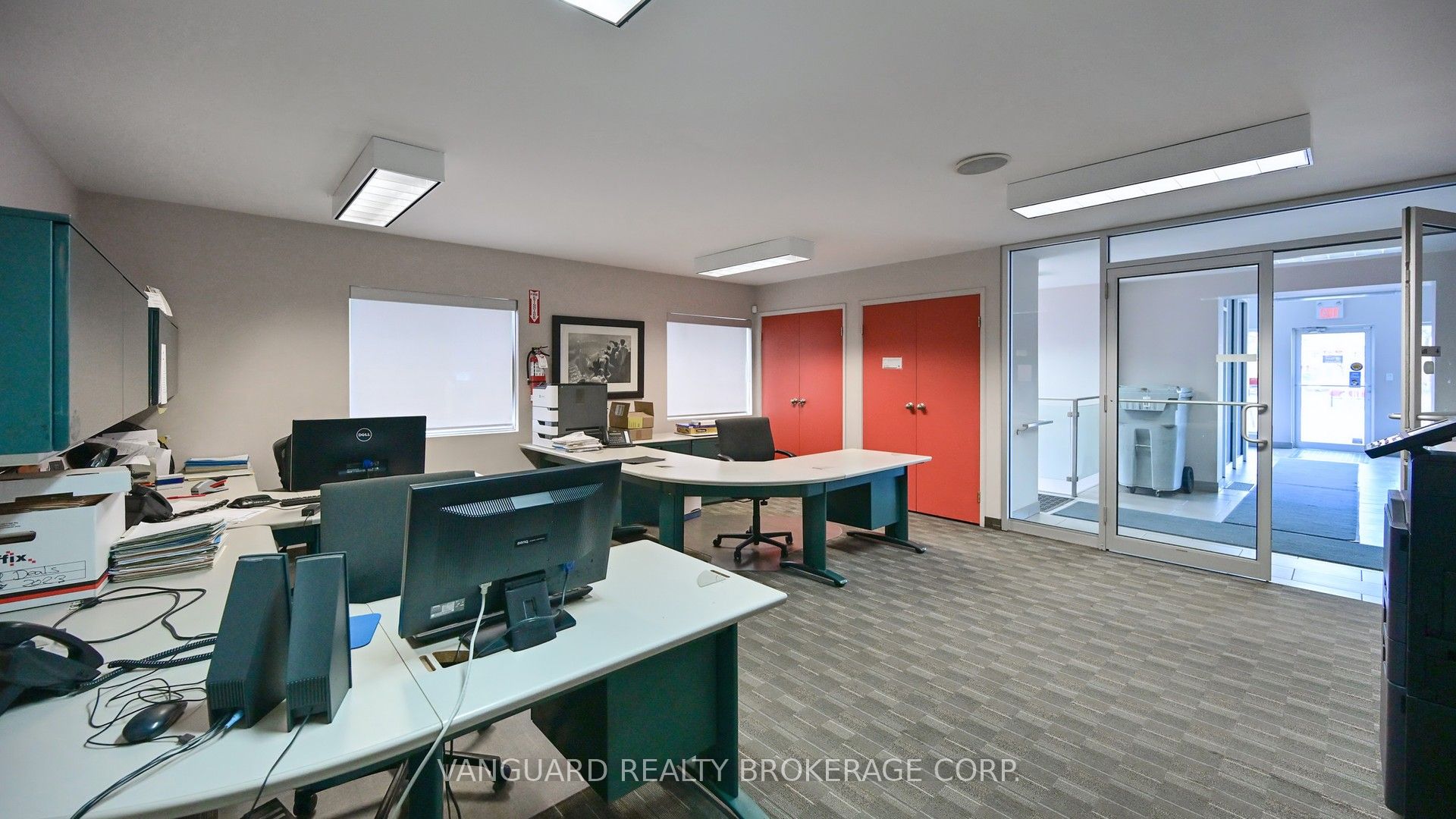 2851 Eglinton Avenue Property Photo 6