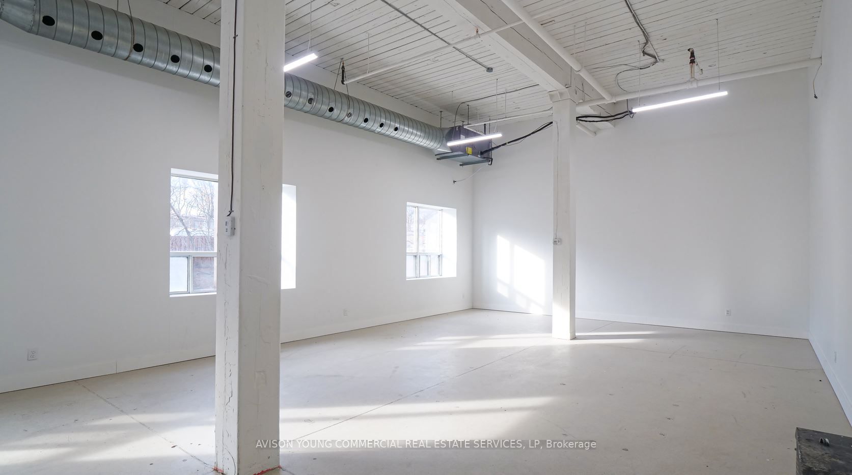 #101 - 401 Logan Avenue Property Photo 5