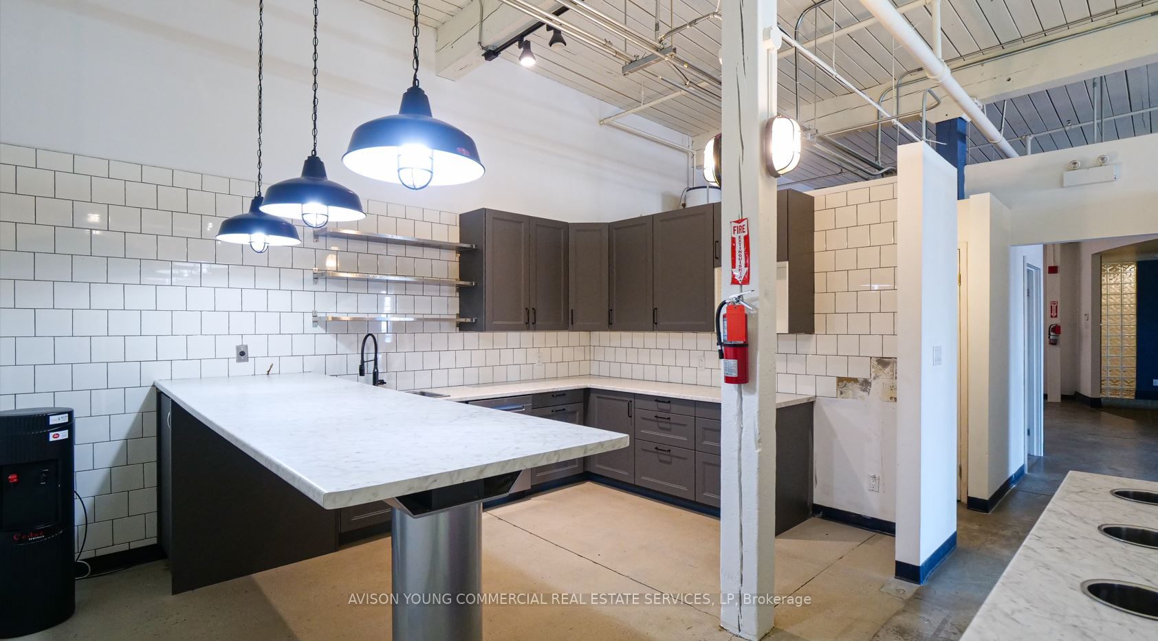 #205 - 401 Logan Avenue Property Photo 4