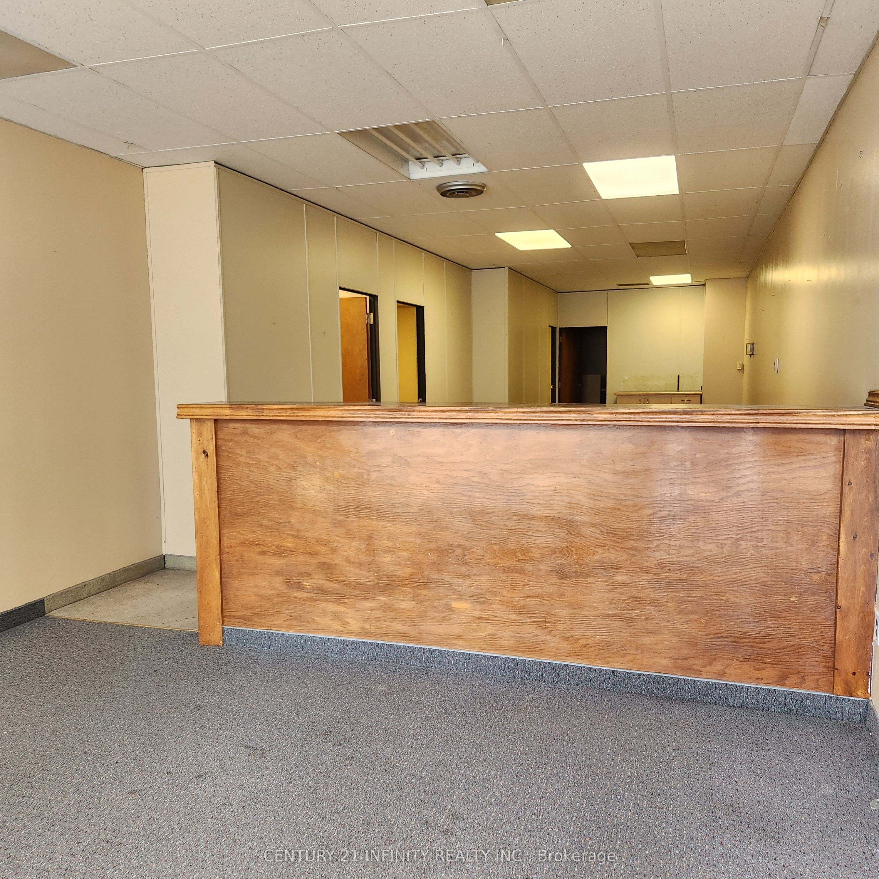 #101 - 74 Simcoe Street Property Photo 3