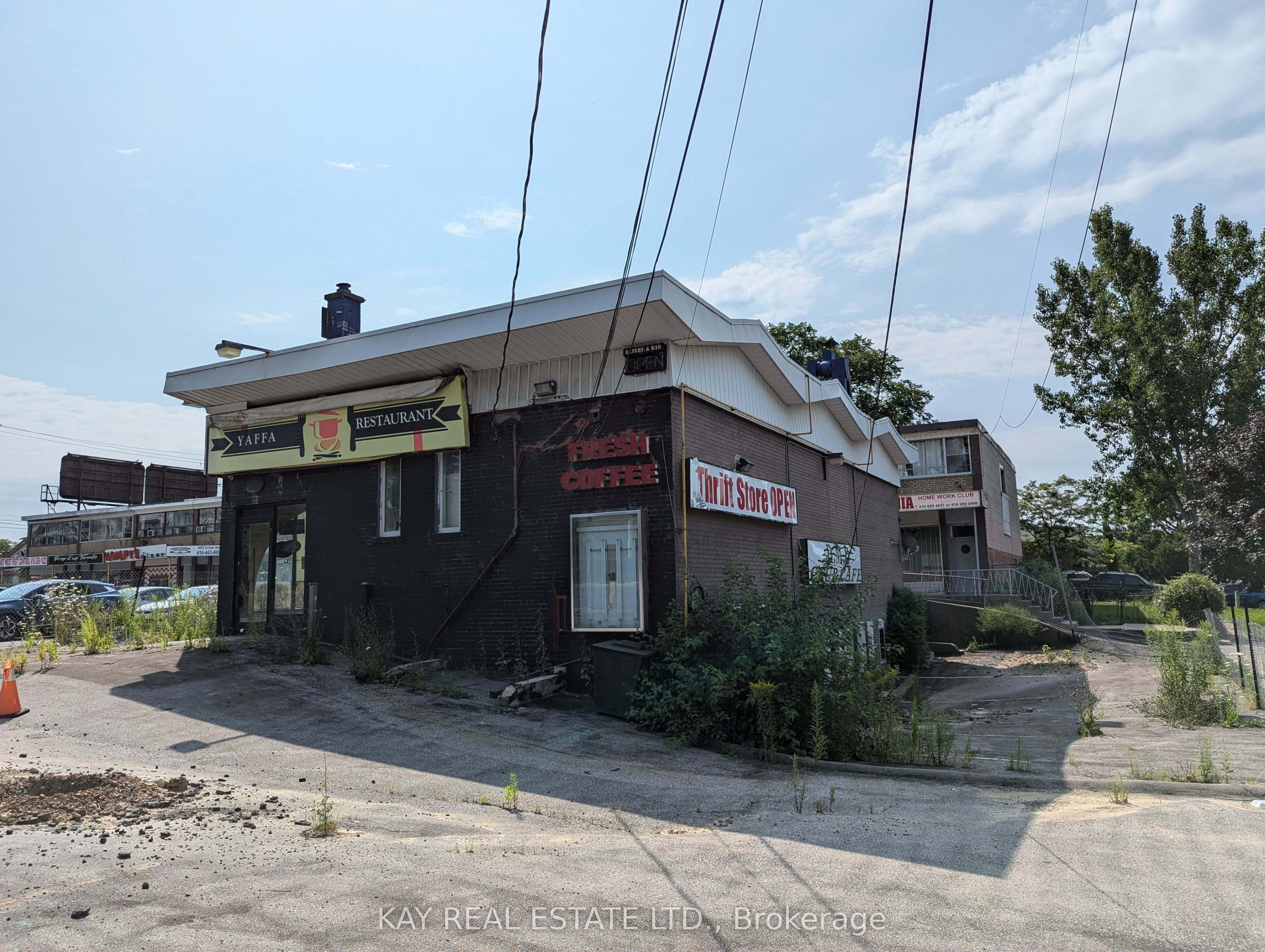 3537 St Clair Avenue Property Photo 1