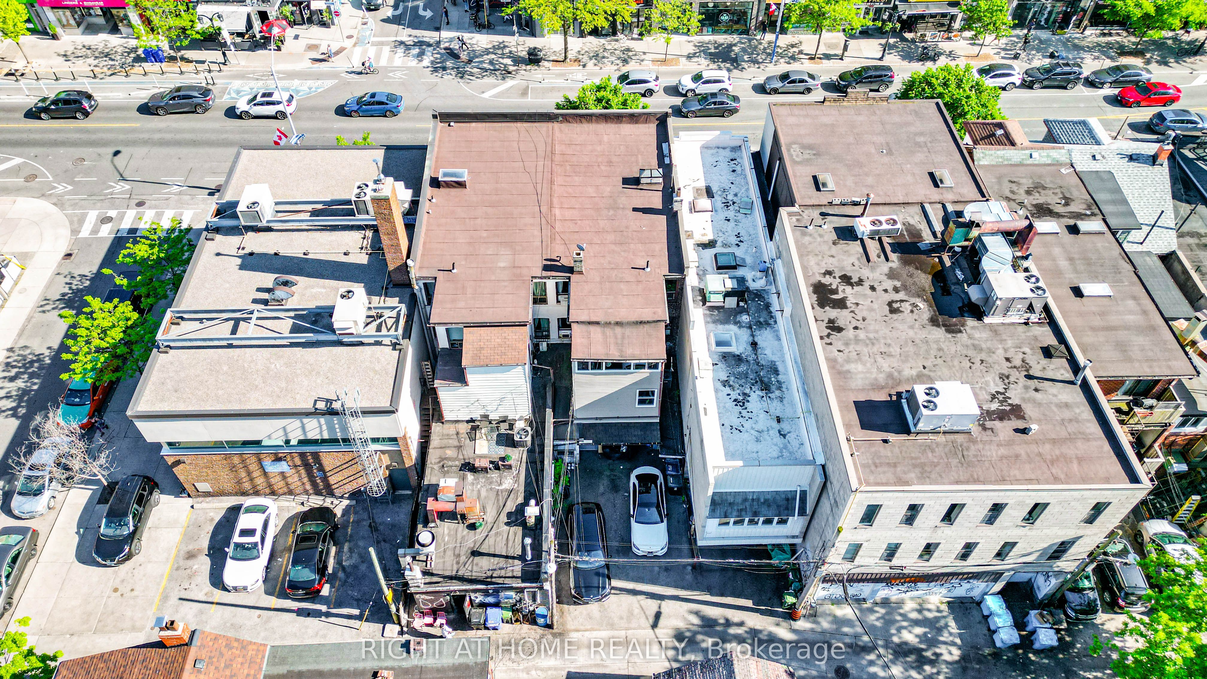 510 Danforth Avenue Property Photo 4
