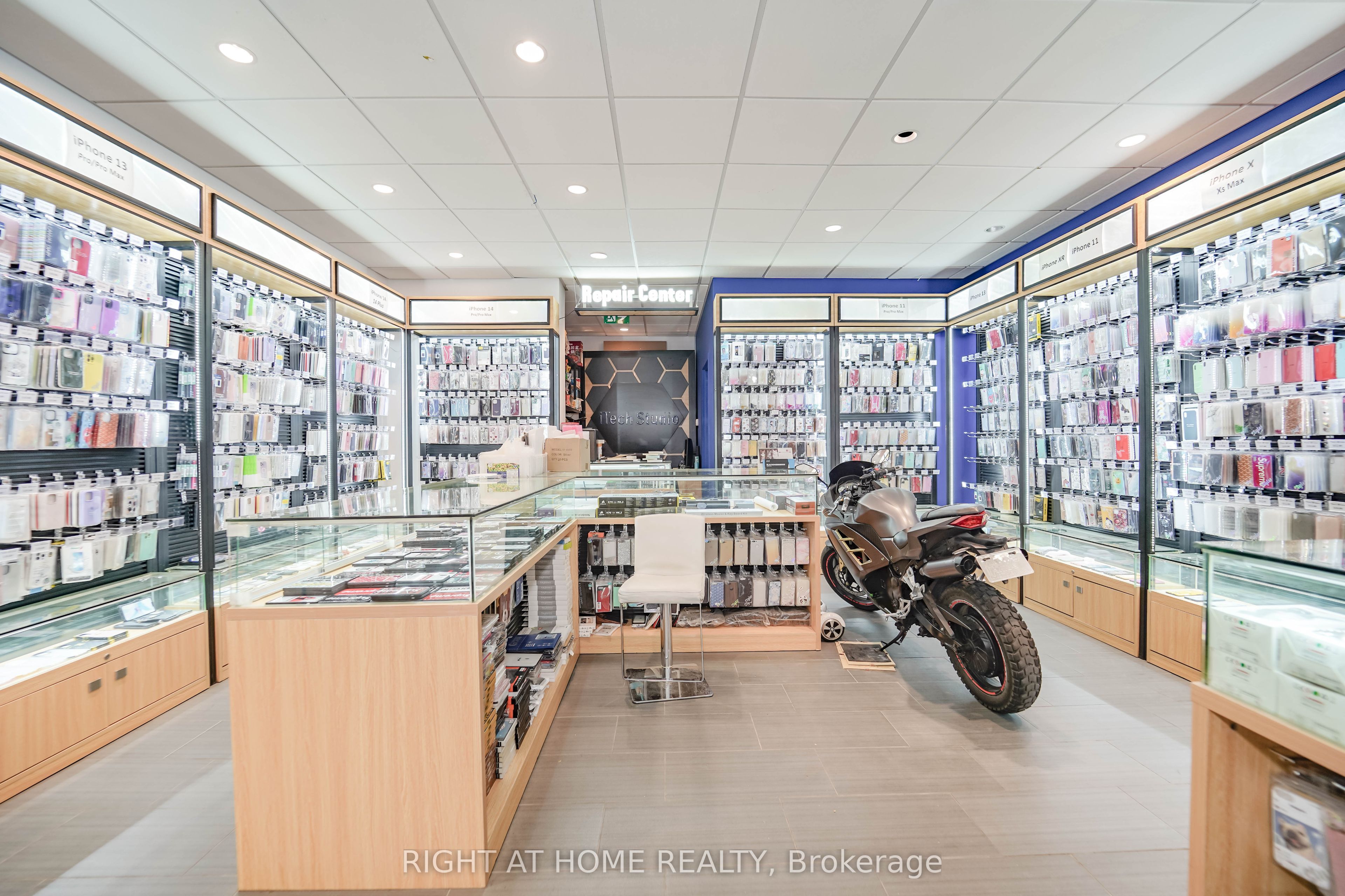 510 Danforth Avenue Property Photo 17