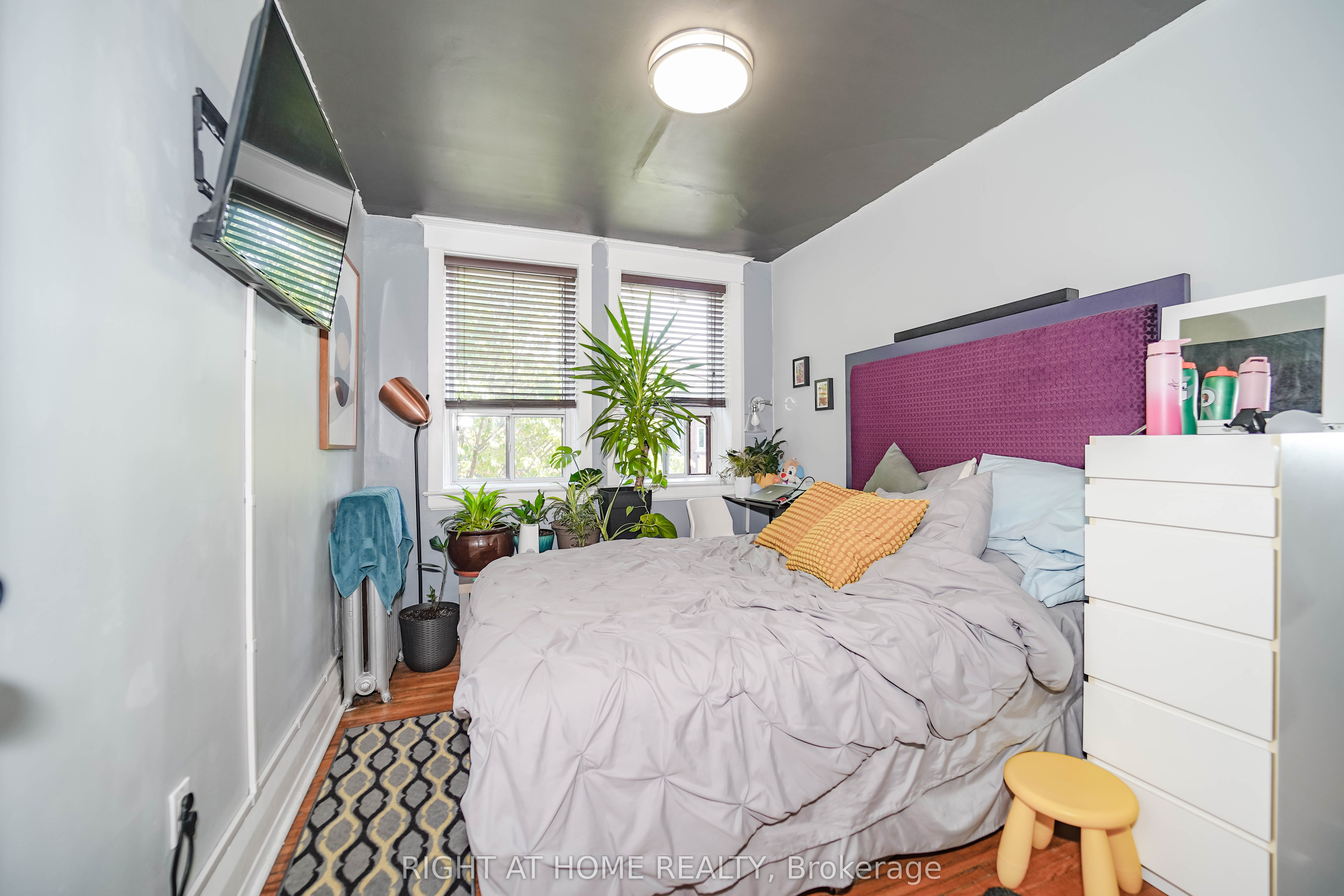 510 Danforth Avenue Property Photo 34