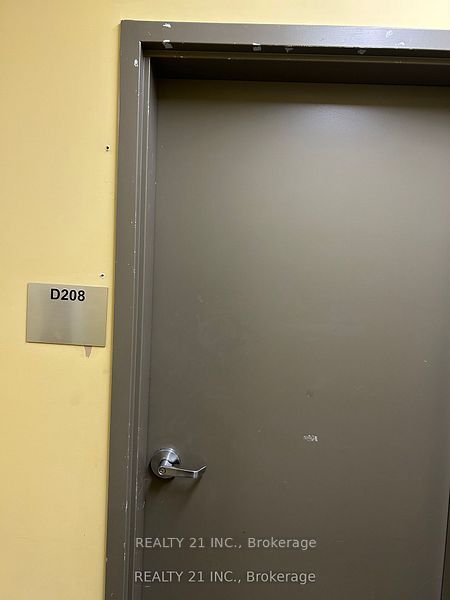 #208 - 69 Lebovic Avenue Property Photo 4