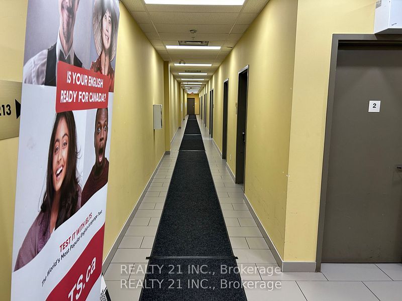 #208 - 69 Lebovic Avenue Property Photo 9