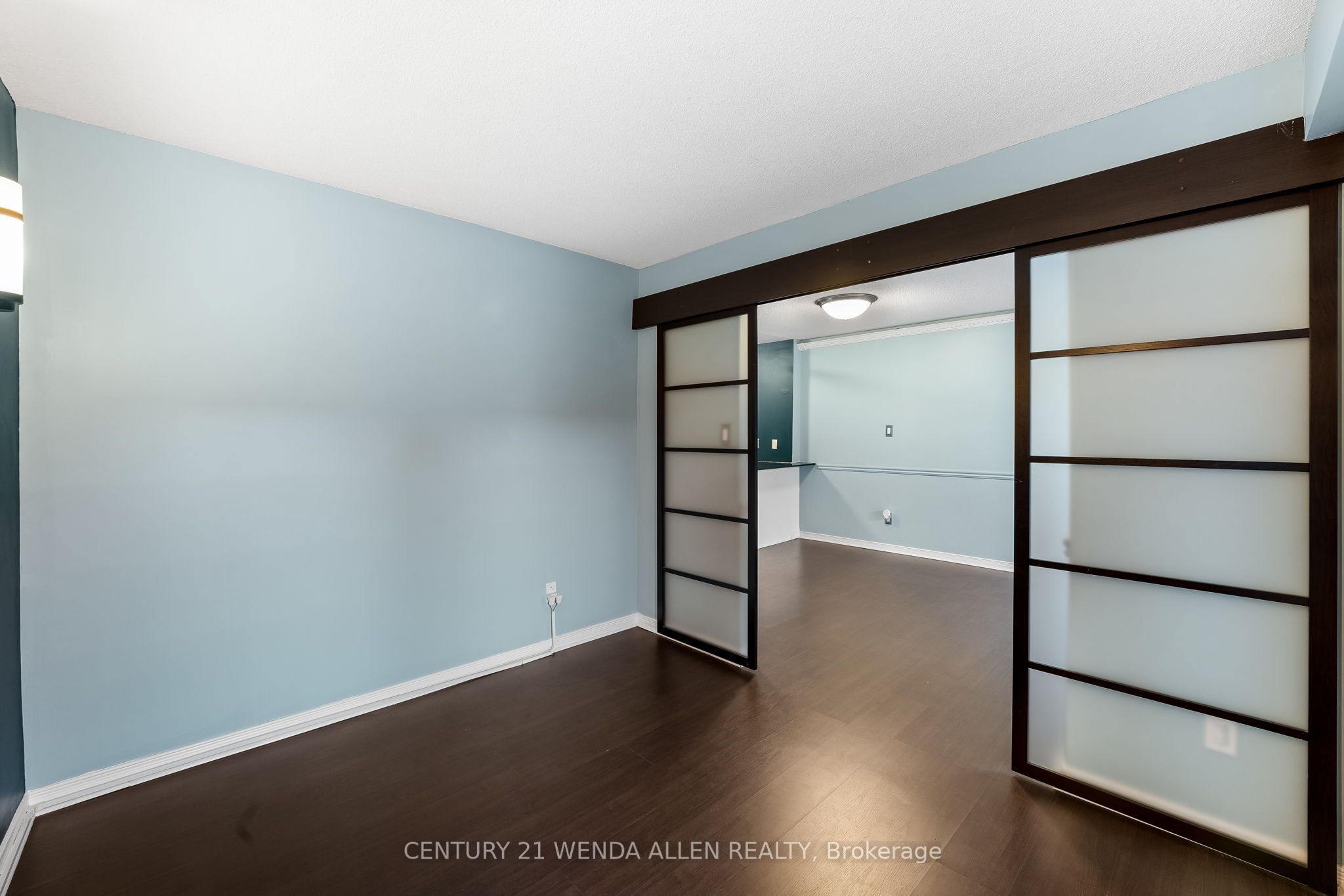 ##309 - 98 Aspen Spring Drive Property Photo 16