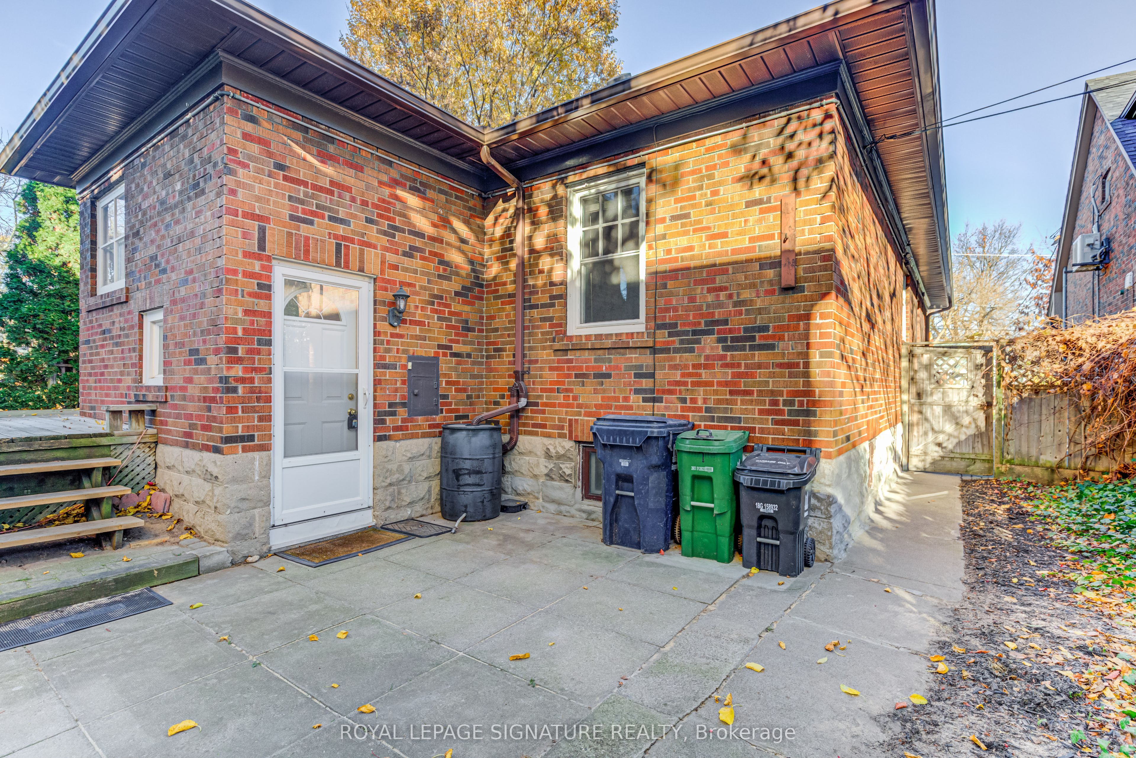 #lower - 81 Hopedale Avenue Property Photo 2