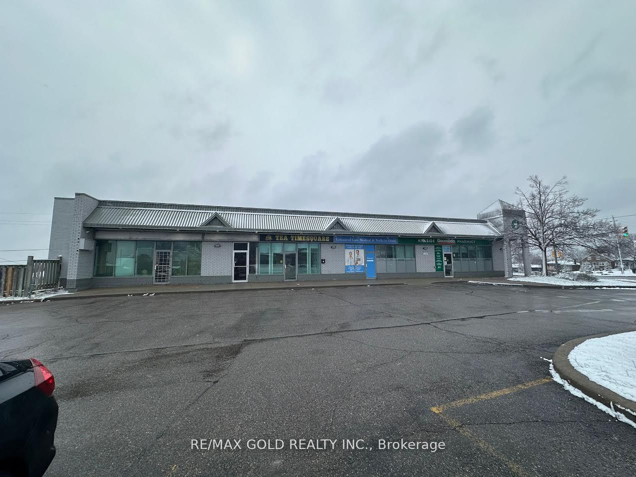 #4 - 303 Hillside Avenue Property Photo 14
