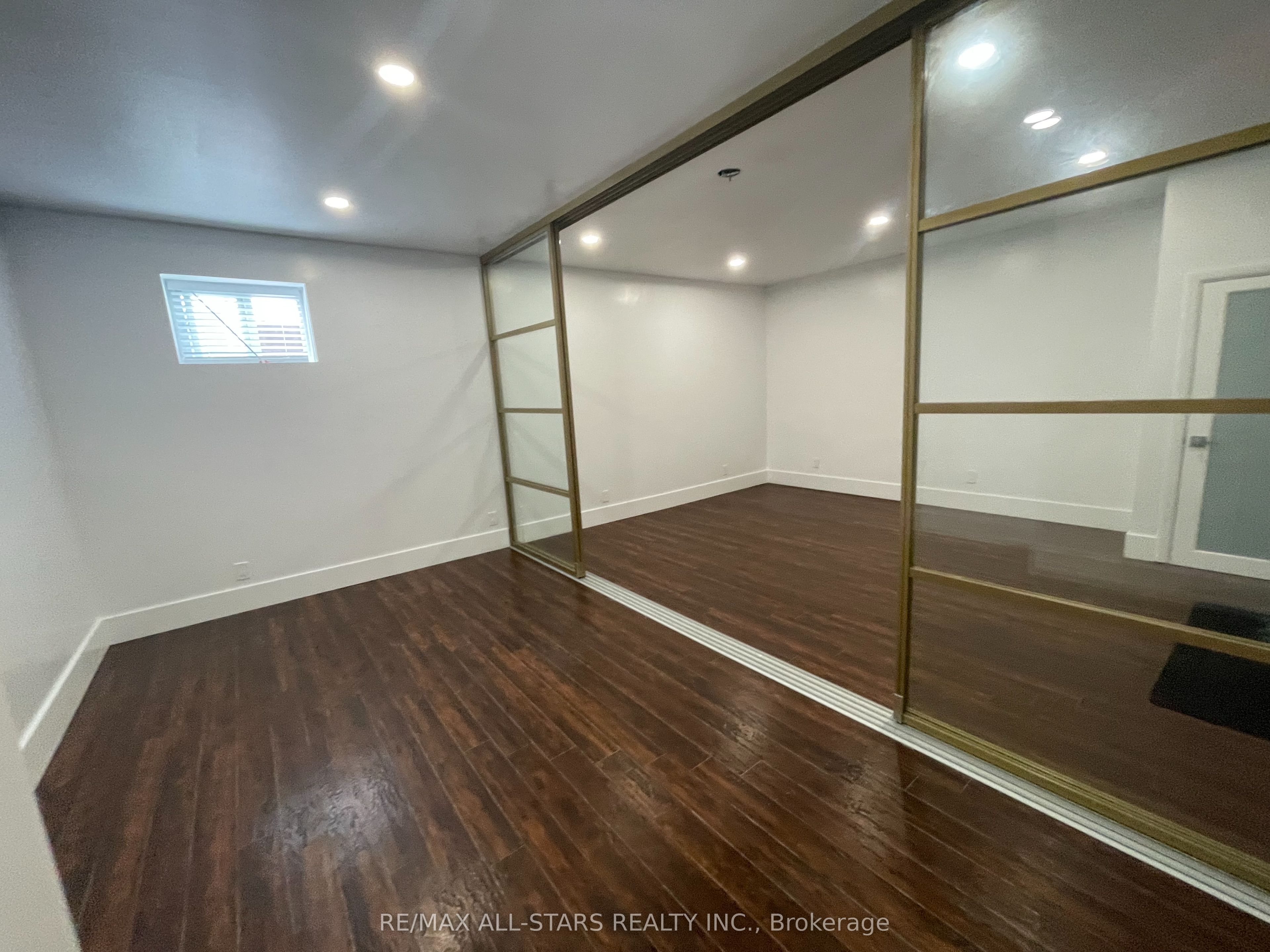 #202a - 717 Queen Street Property Photo 7