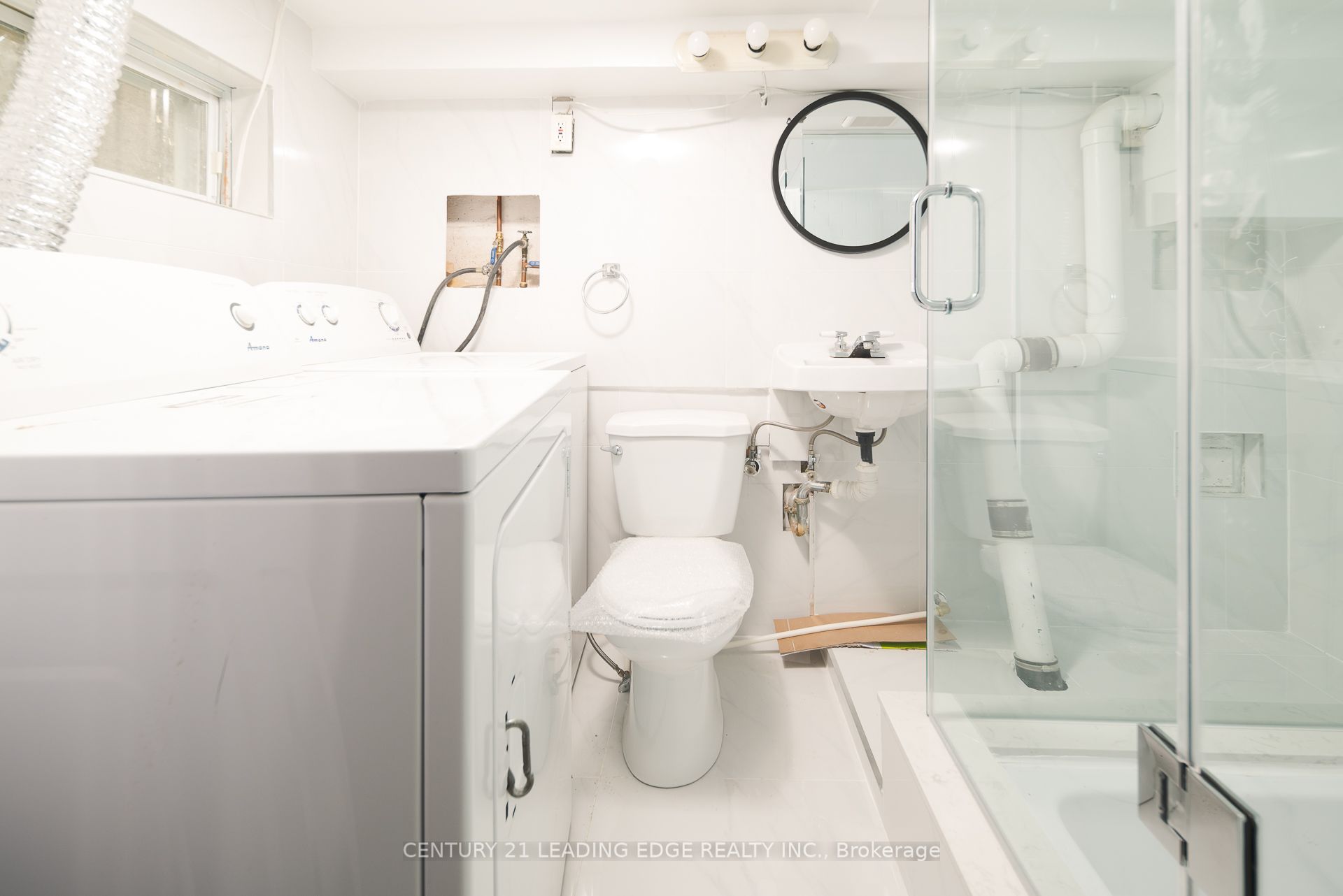 1555 Kingston Road Property Photo 21