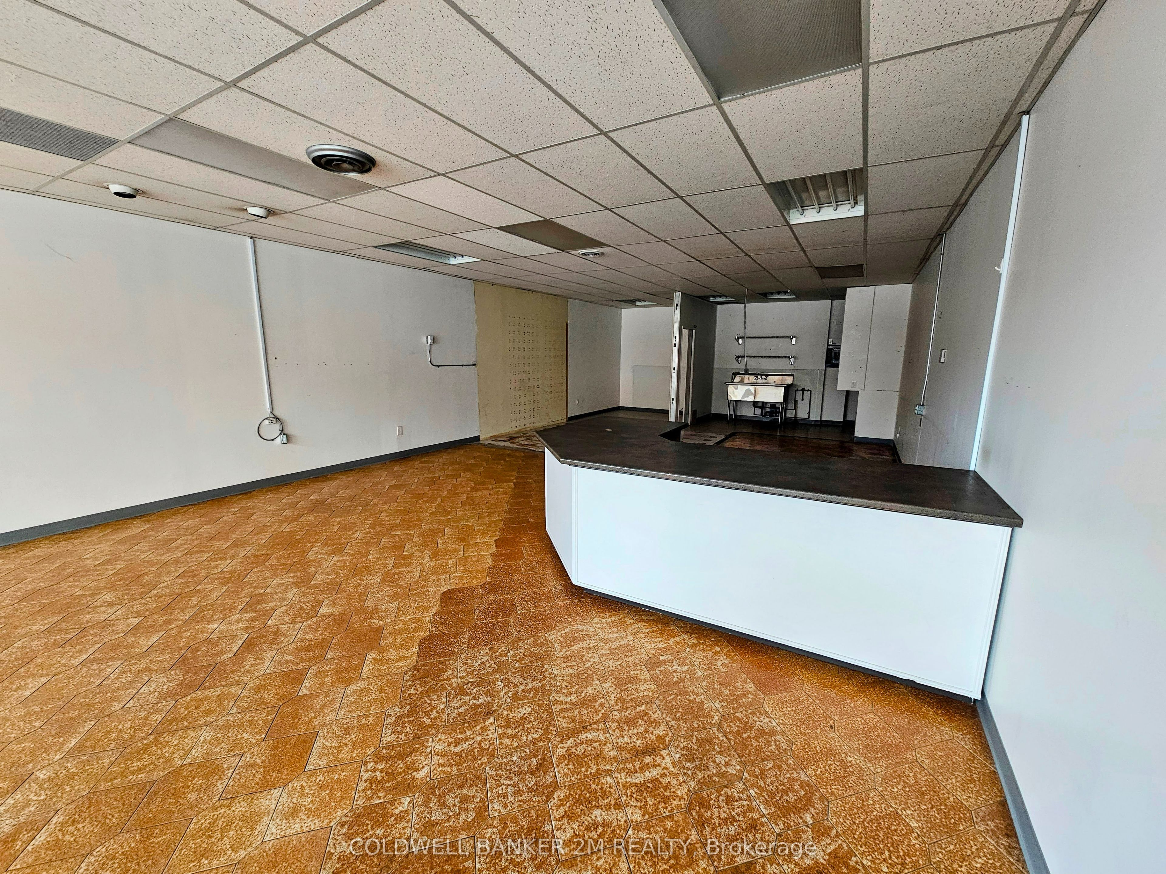 #102 - 74 Simcoe Street Property Photo 3