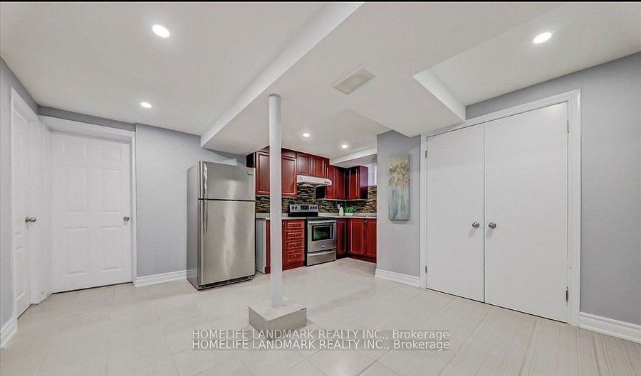 1336 Pharmacy Avenue Property Photo 2