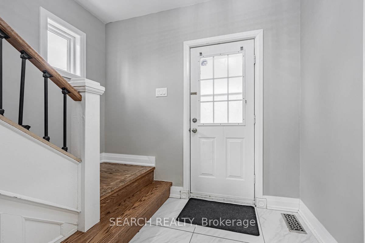 201 Ritson Road Property Photo 3