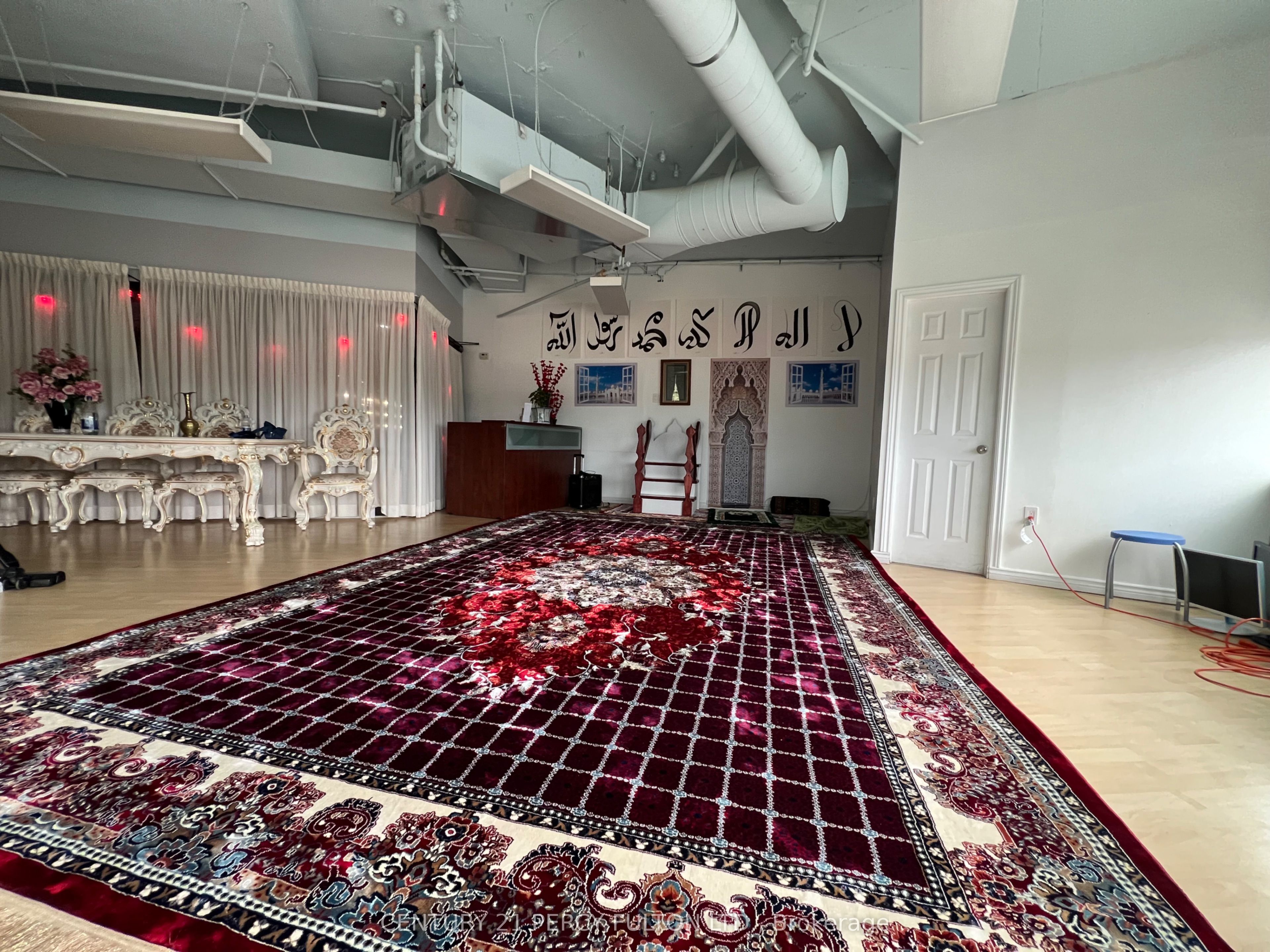 #367a&b - 4438 Sheppard Avenue Property Photo 25