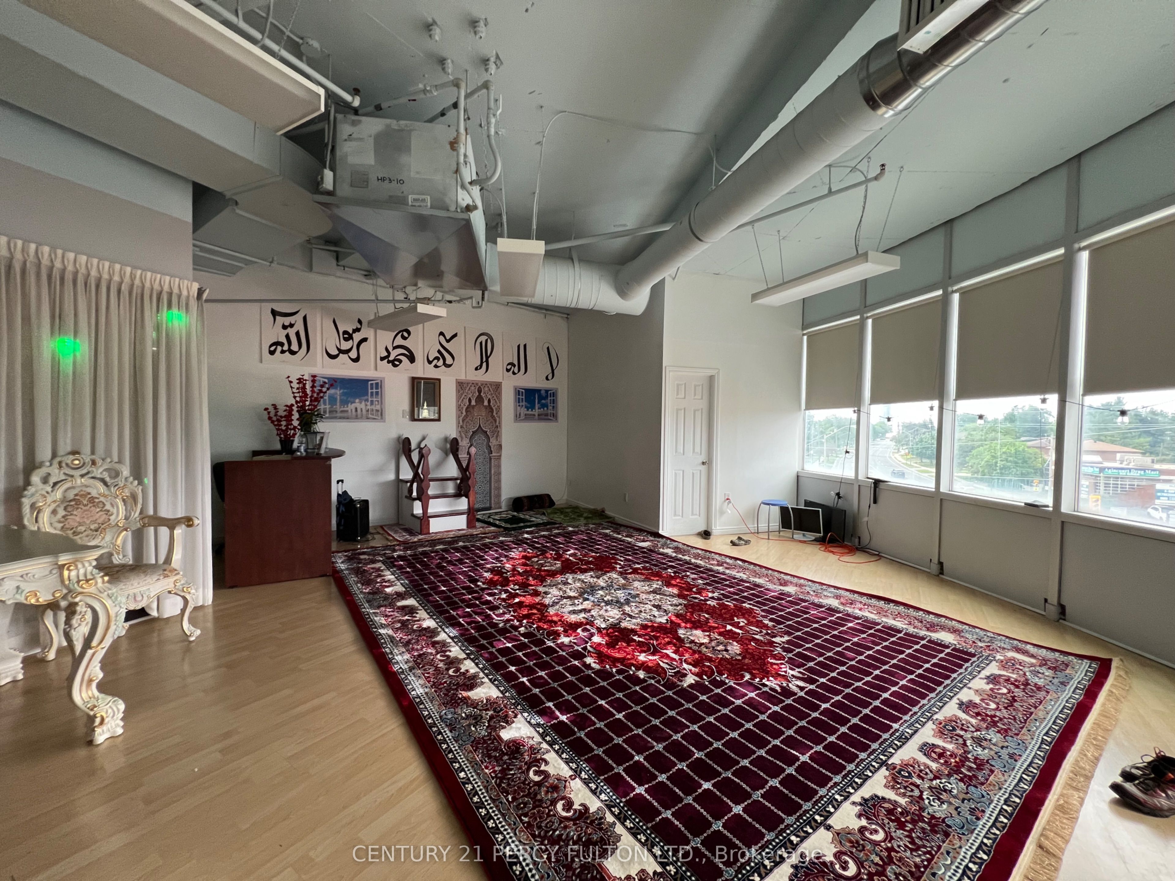 #367a&b - 4438 Sheppard Avenue Property Photo 15