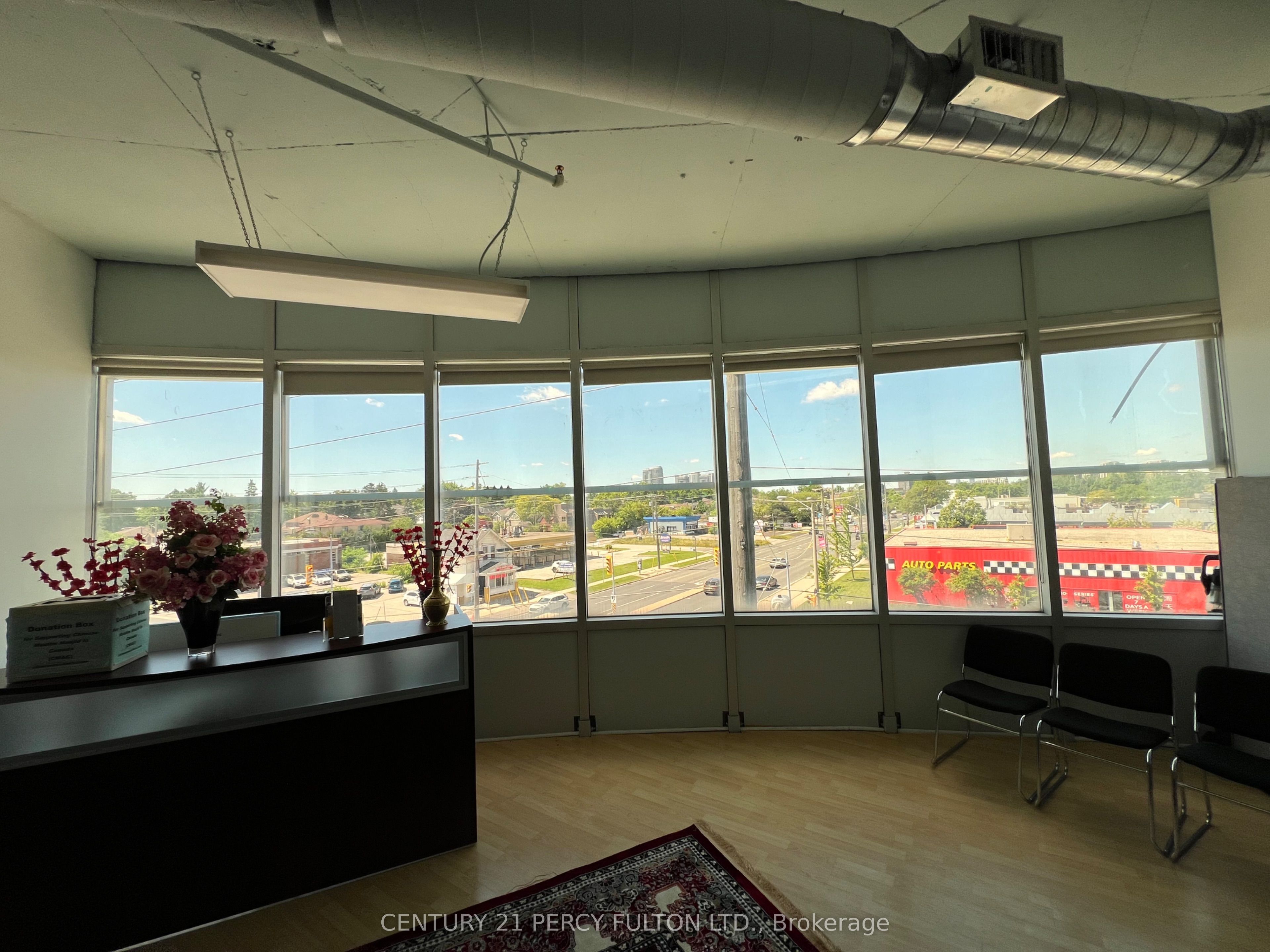 #367a&b - 4438 Sheppard Avenue Property Photo 21