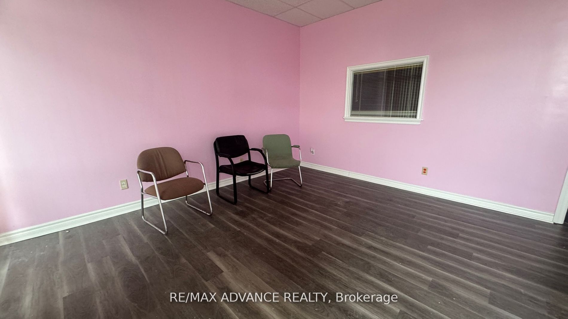 #unit 8 - 4245 Sheppard Avenue Property Photo 2