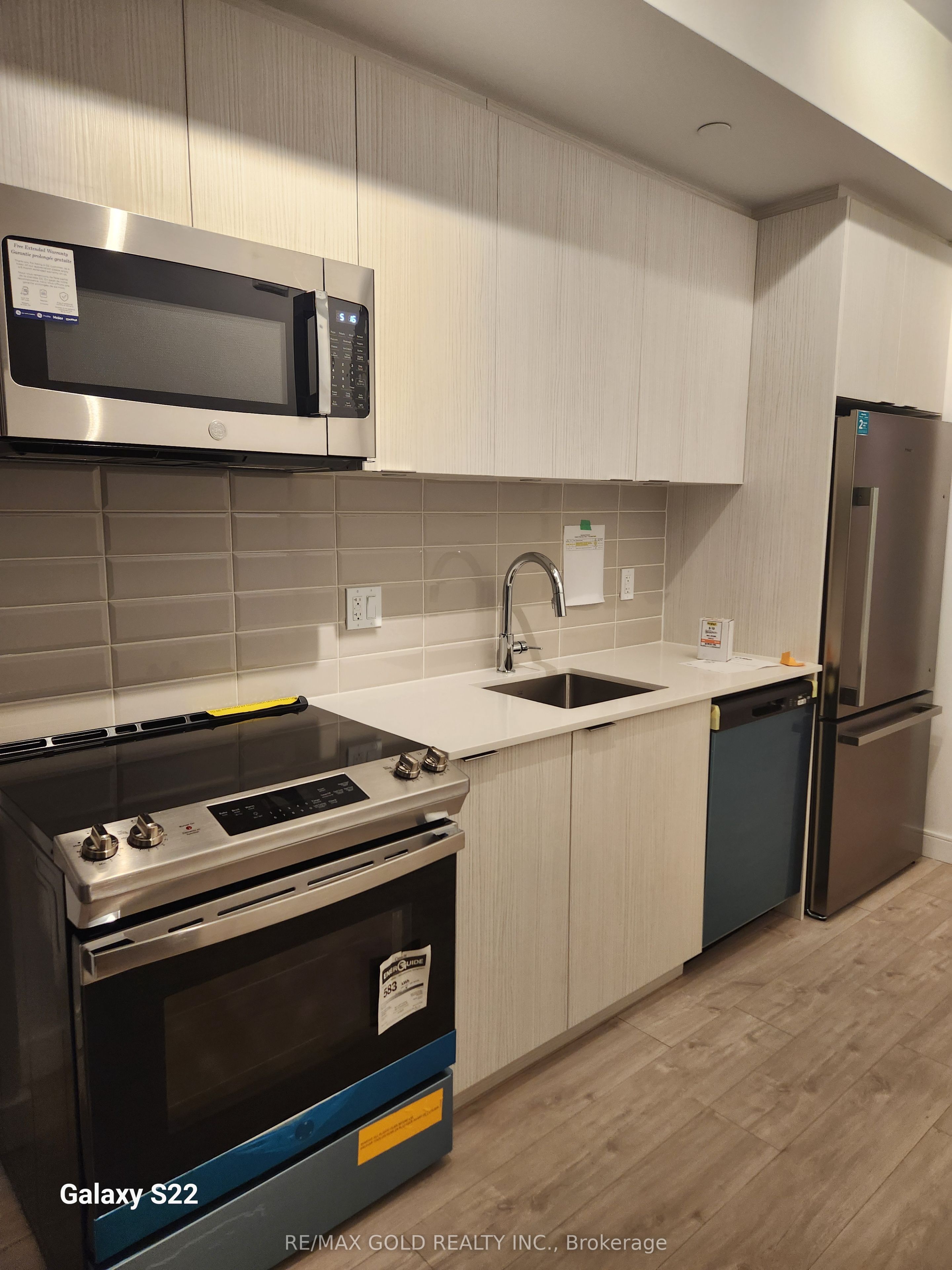 #5 - 180 Clonmore Drive Property Photo 3