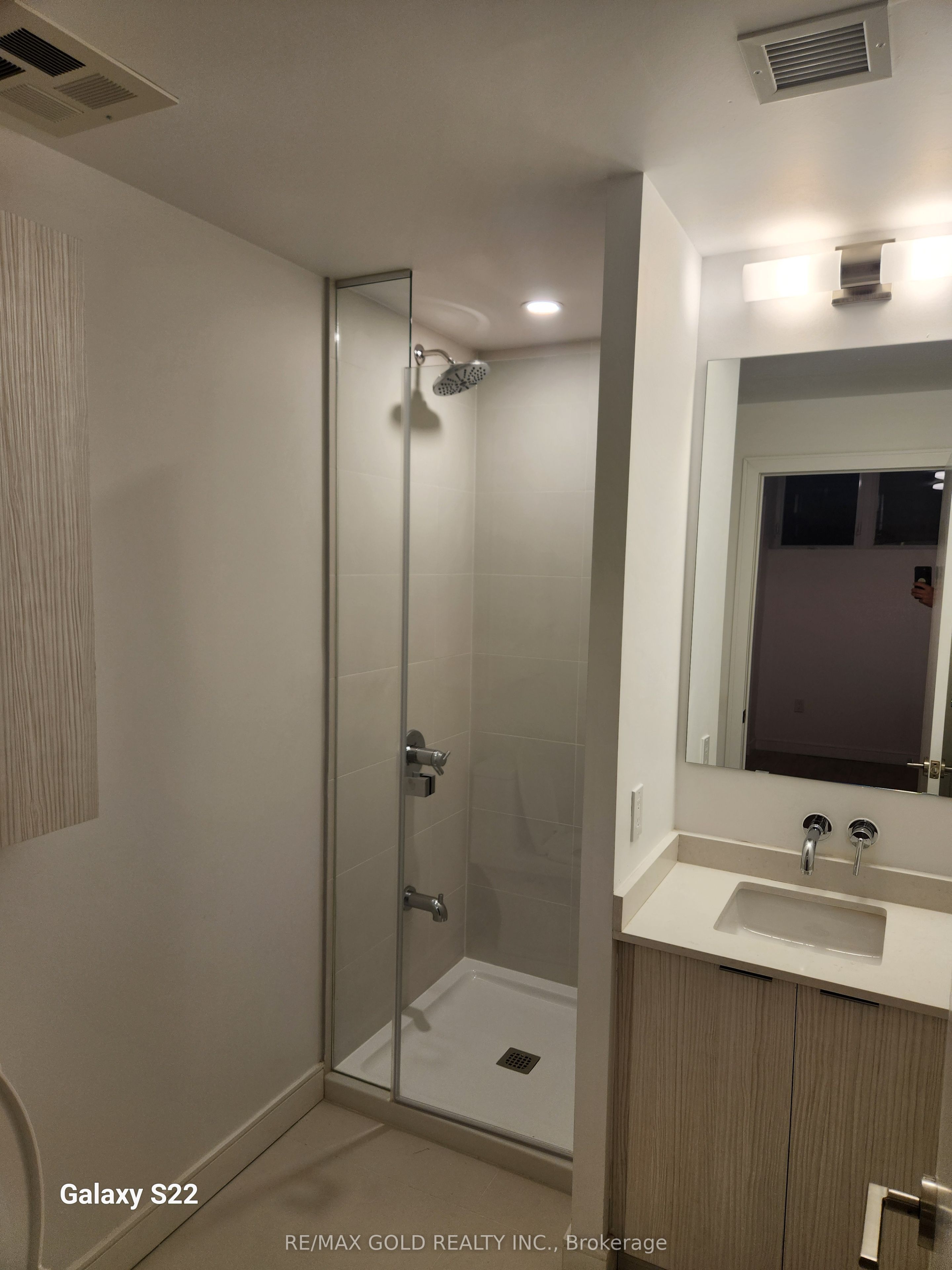 #5 - 180 Clonmore Drive Property Photo 6