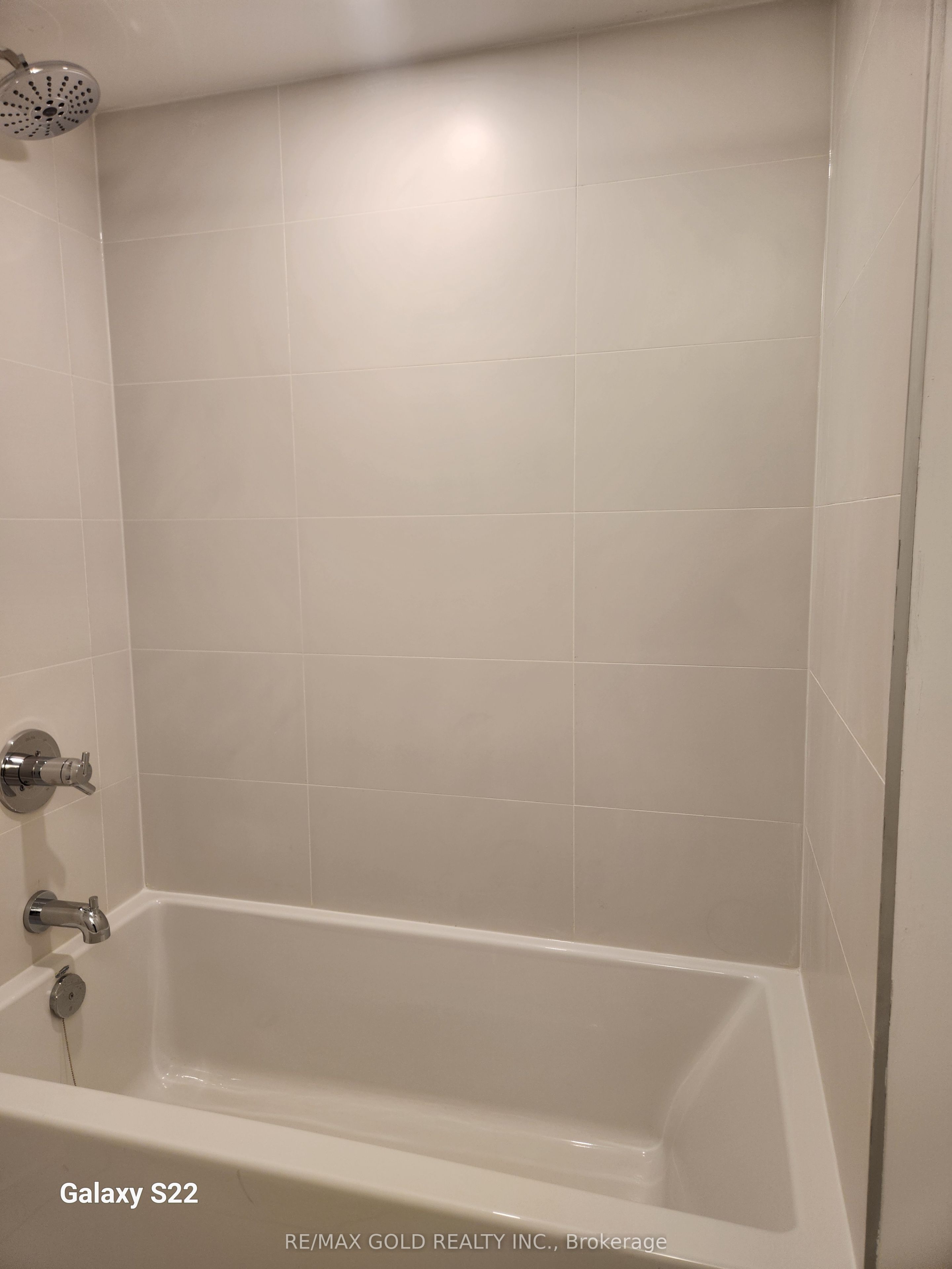 #5 - 180 Clonmore Drive Property Photo 7