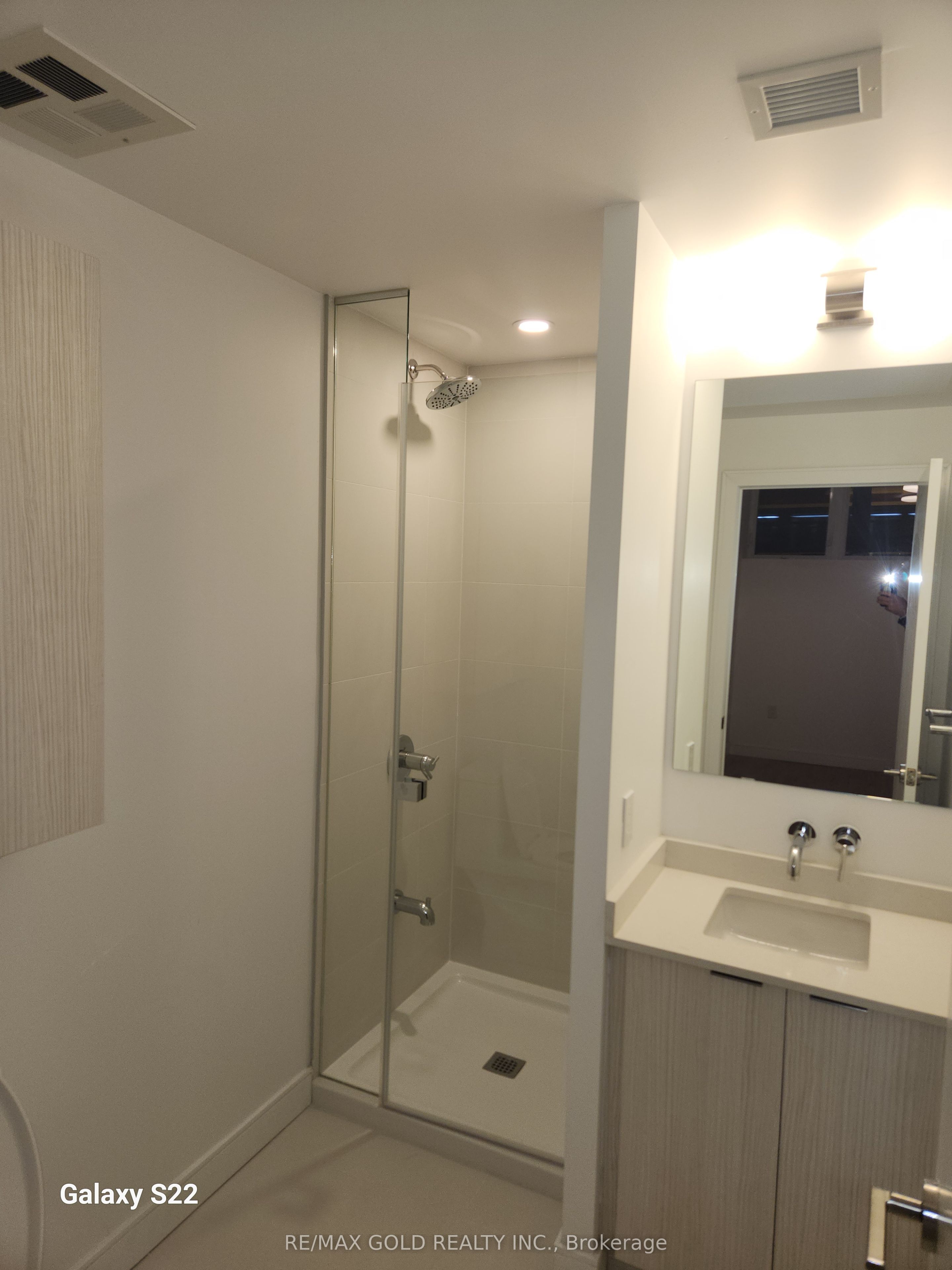 #5 - 180 Clonmore Drive Property Photo 13