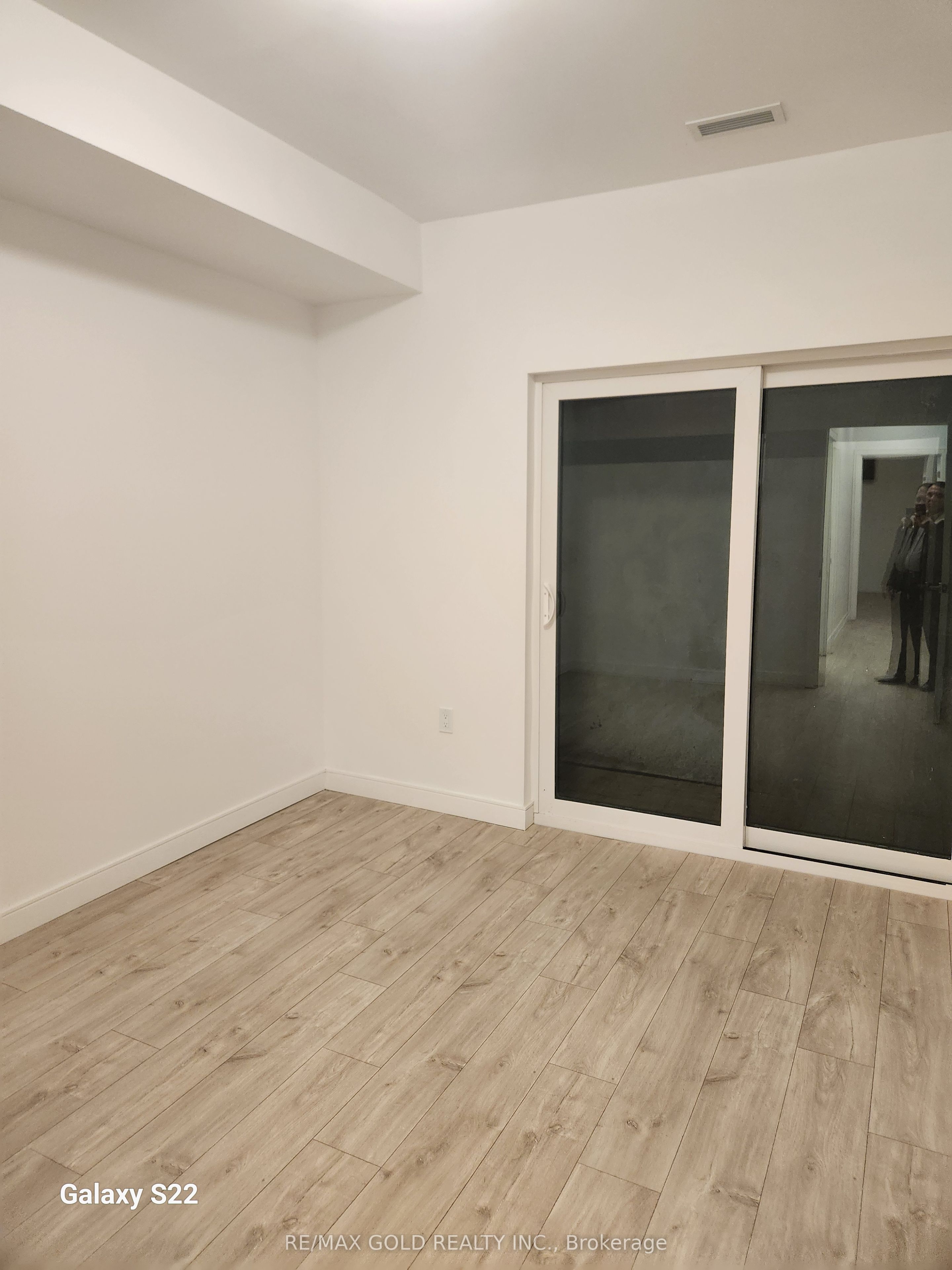 #5 - 180 Clonmore Drive Property Photo 14