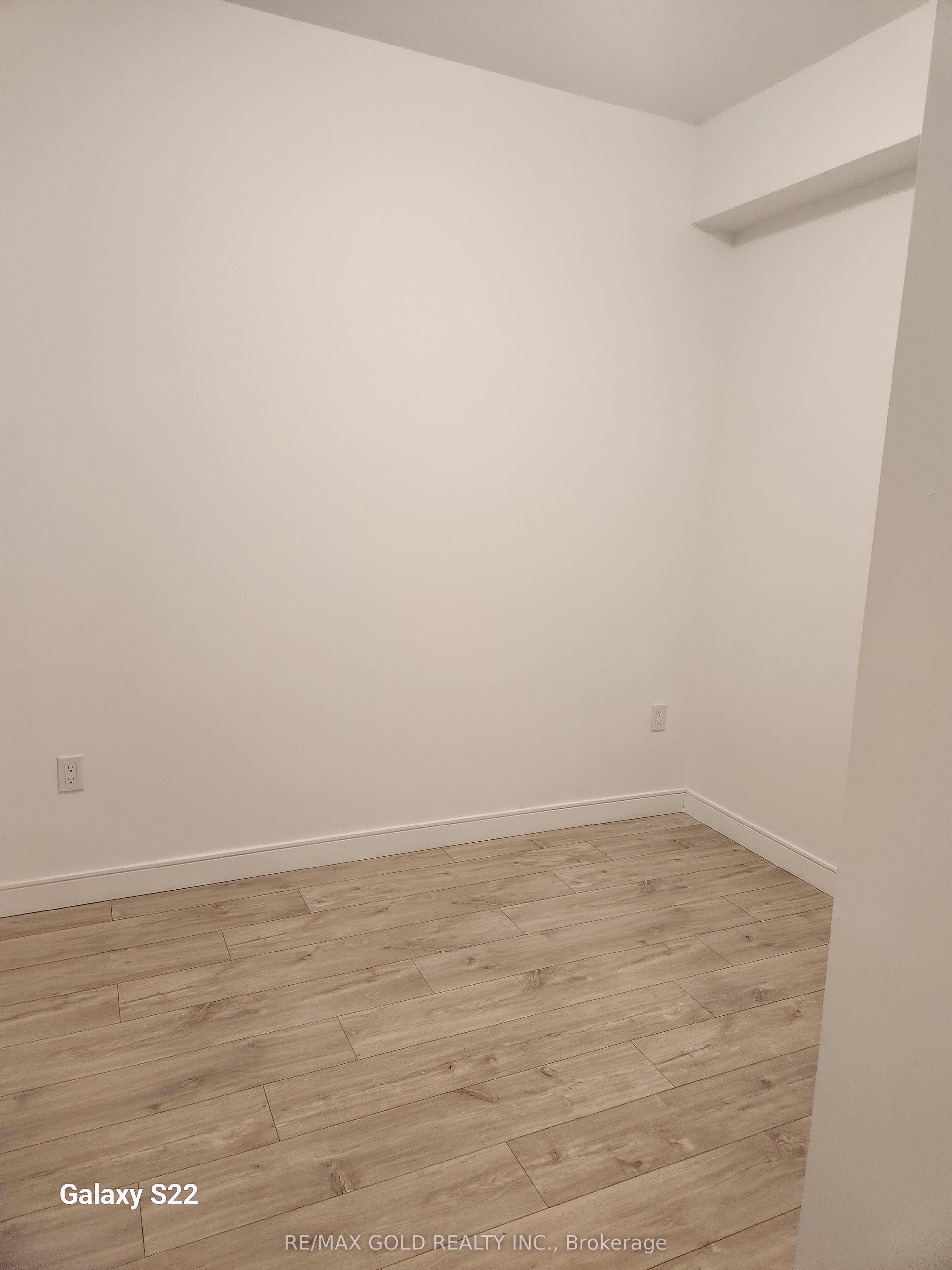 #5 - 180 Clonmore Drive Property Photo 22