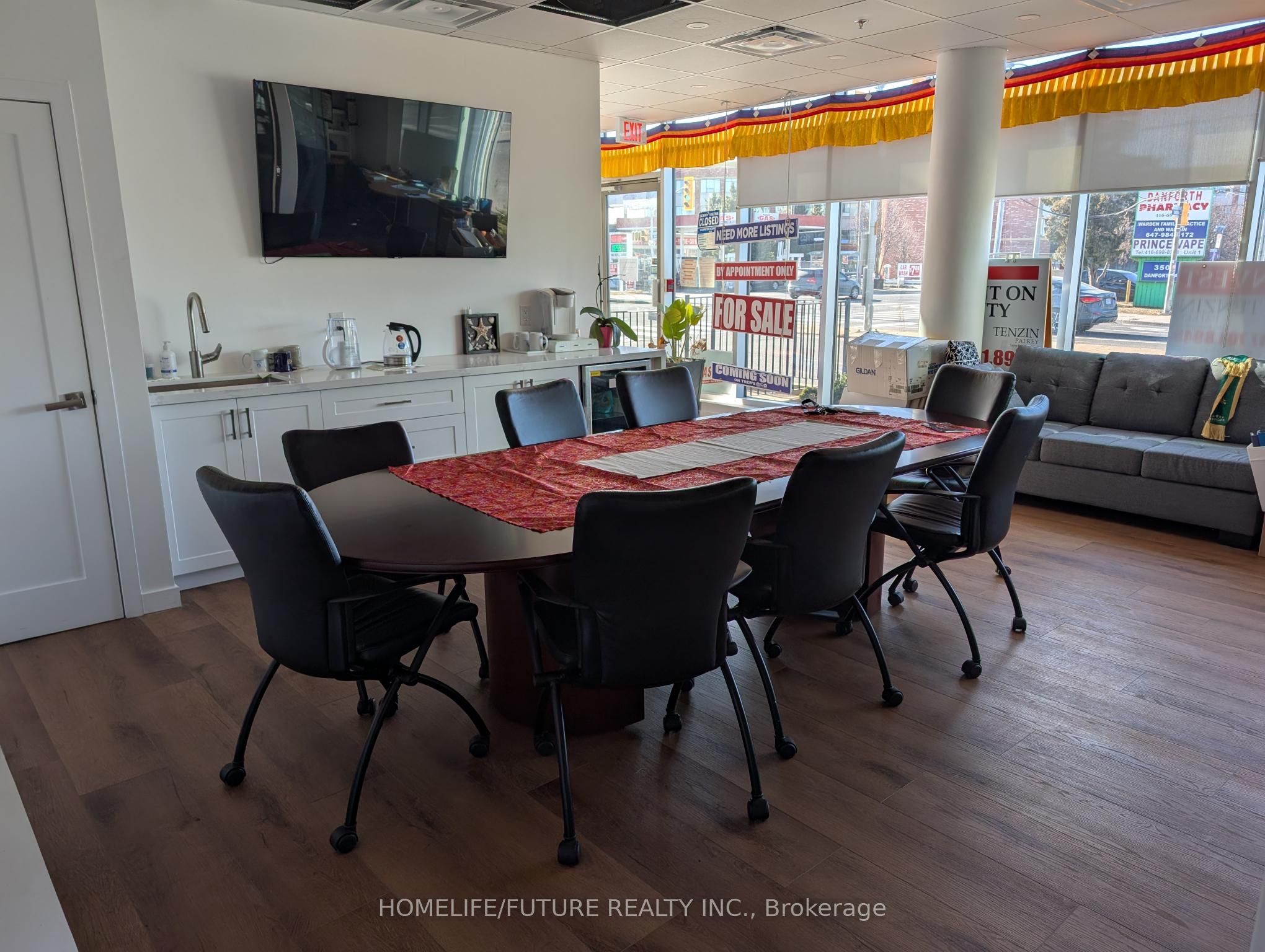 #101 - 3520 Danforth Avenue Property Photo 11