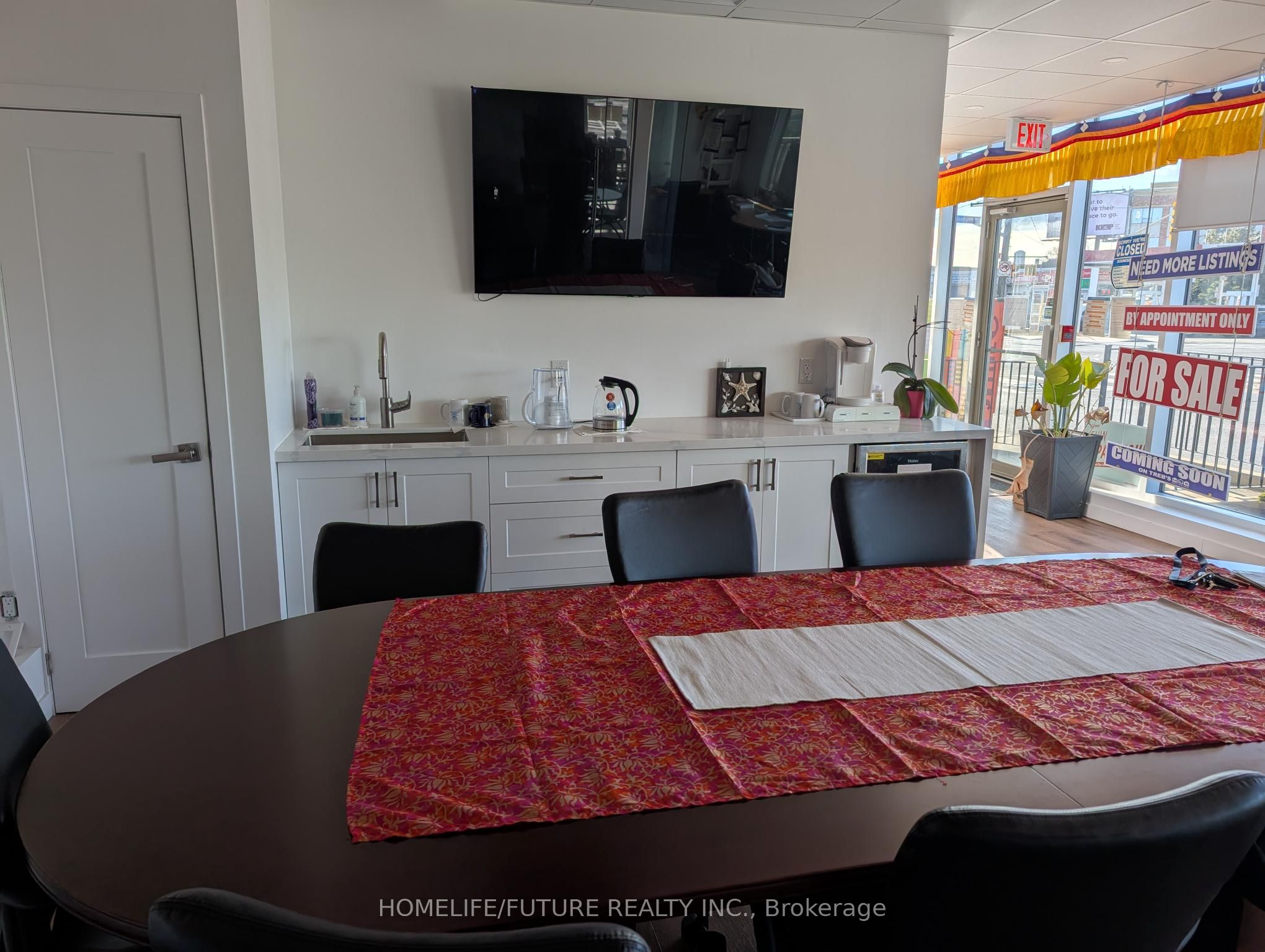 #101 - 3520 Danforth Avenue Property Photo 13