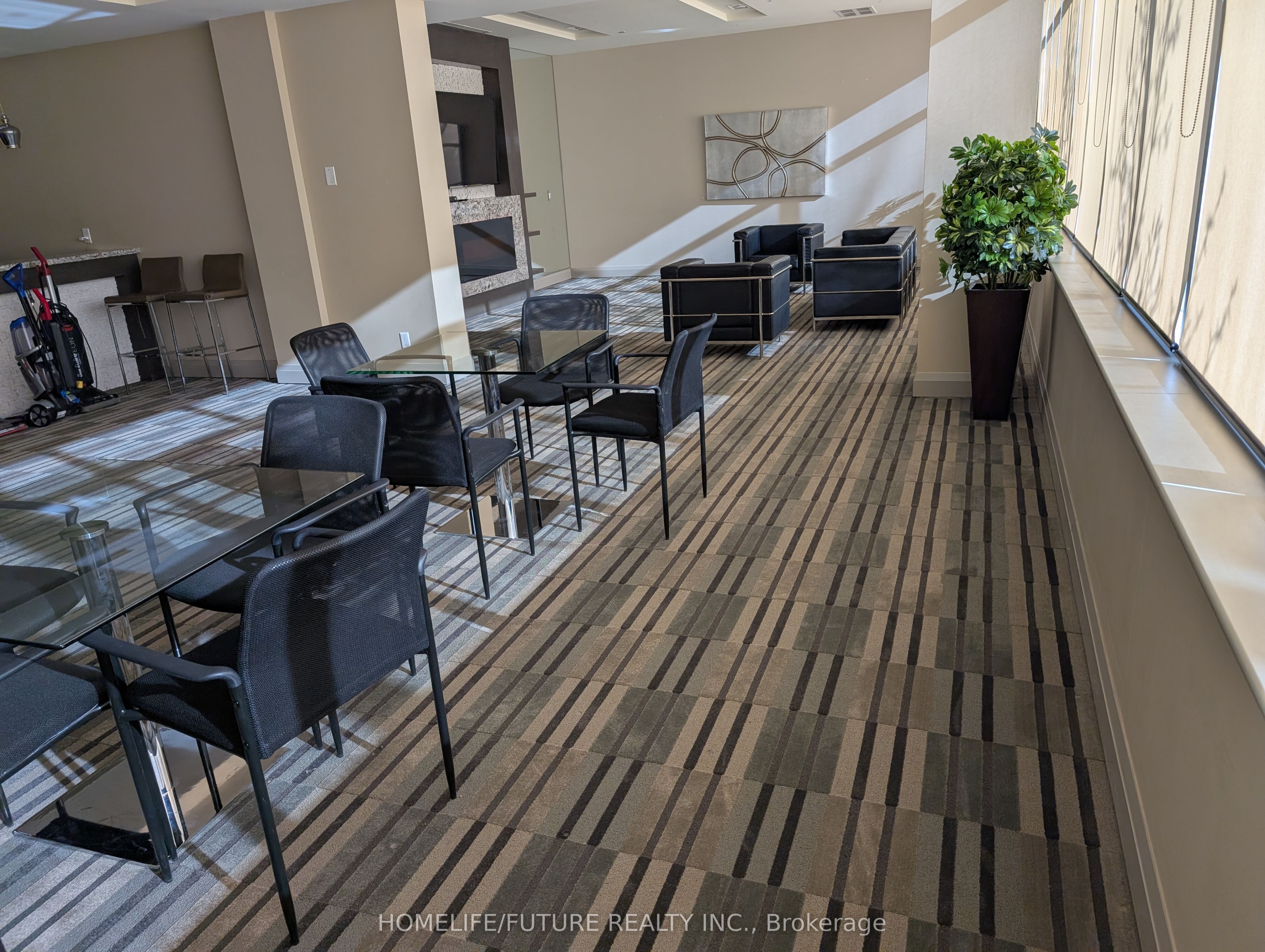 #101 - 3520 Danforth Avenue Property Photo 19