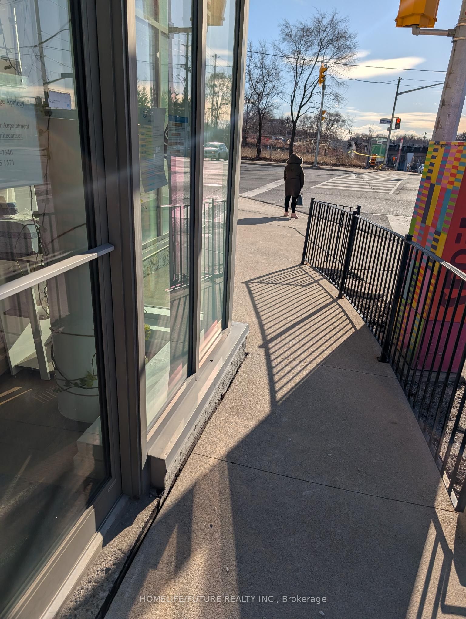 #101 - 3520 Danforth Avenue Property Photo 24