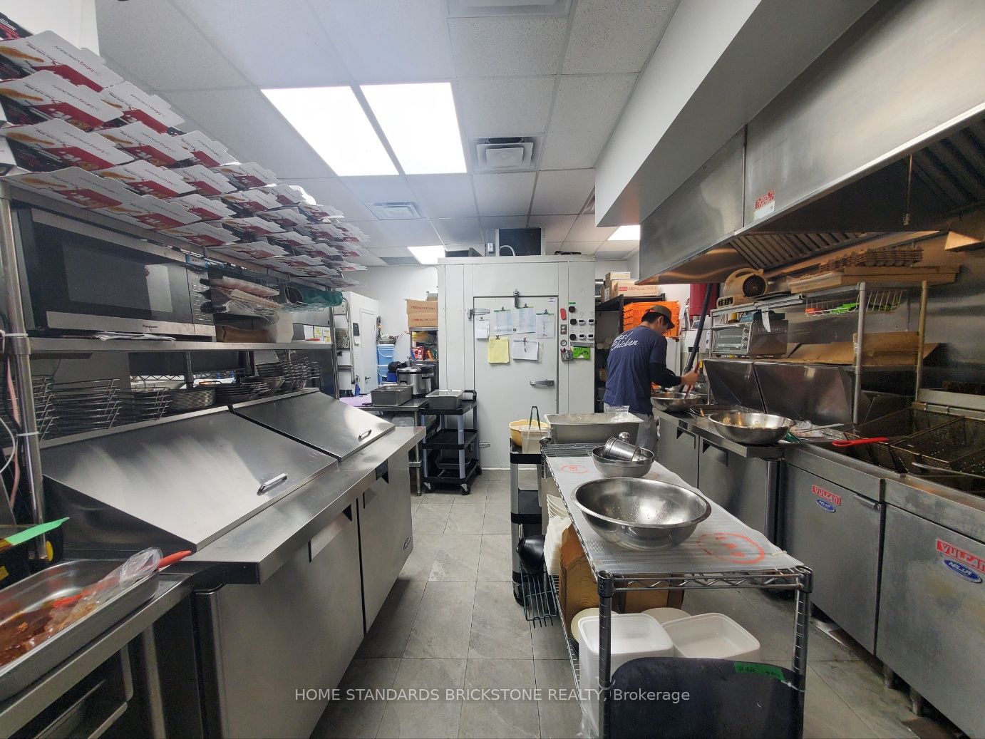 #8 - 4915 Steeles Avenue Property Photo 8