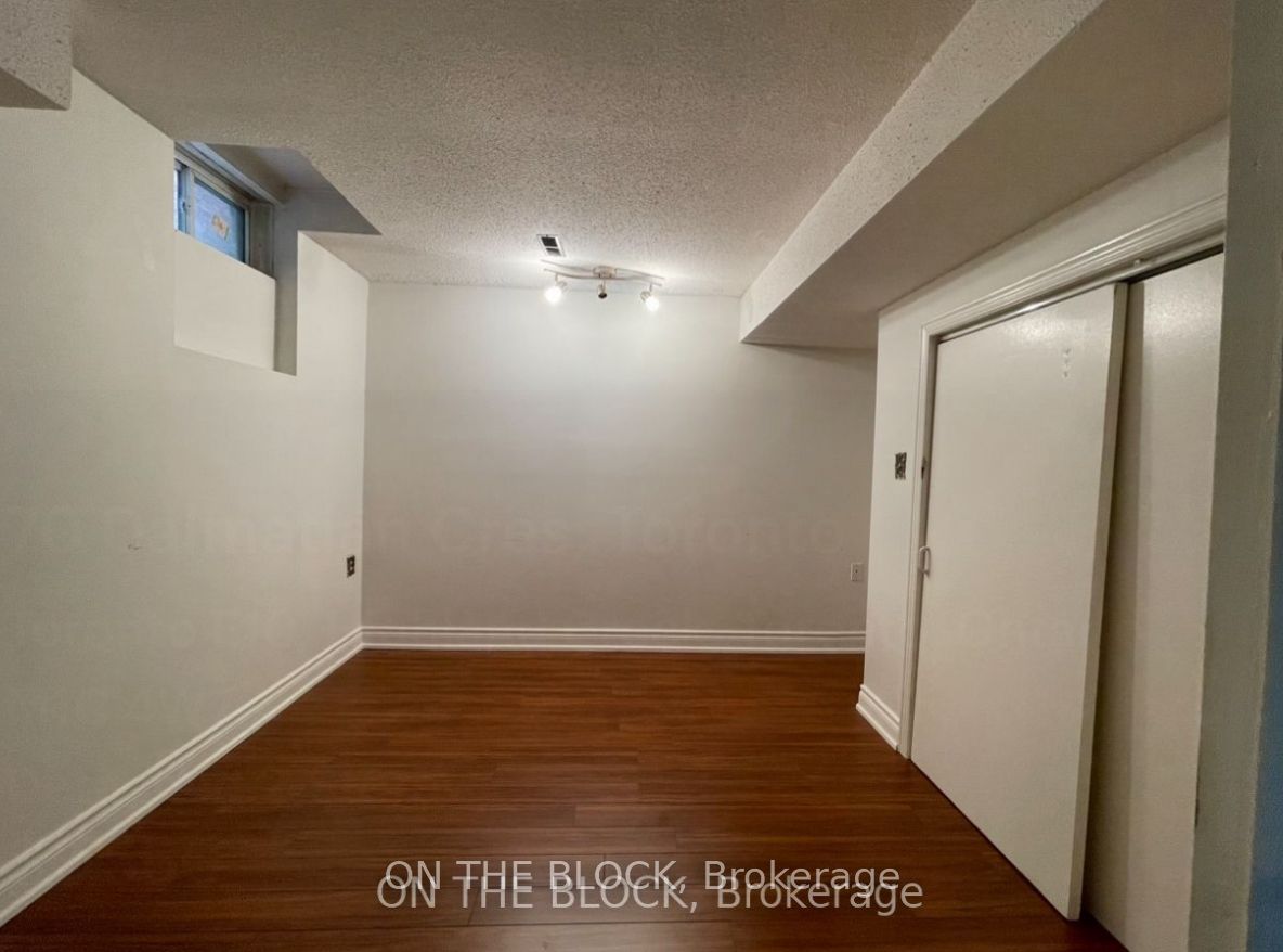 70 Dalmatian Crescent Property Photo 5