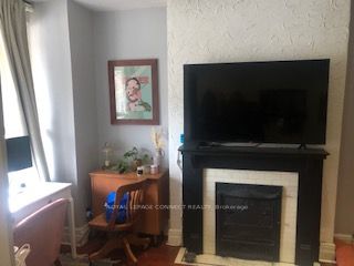 920 Woodbine Avenue Property Photo 2