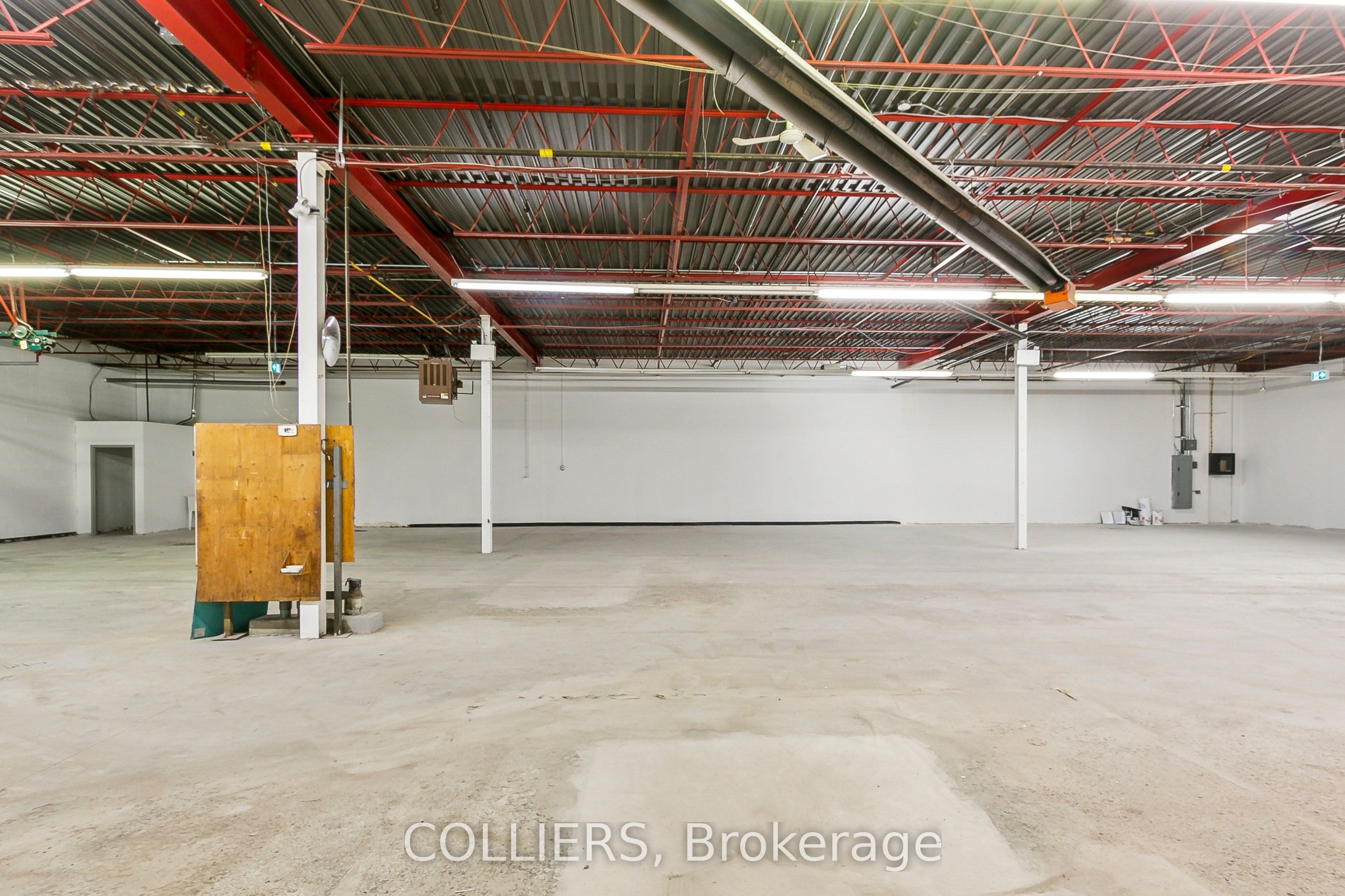 #unit B - 1545 Warden Avenue Property Photo 6