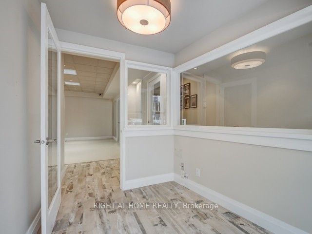 2212 Queen Street Property Photo 7