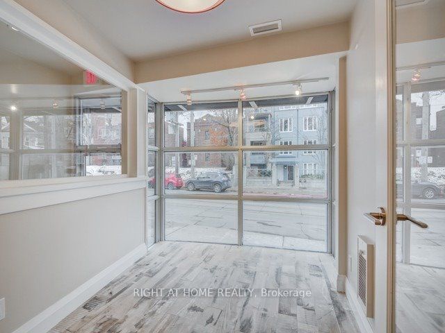 2212 Queen Street Property Photo 8