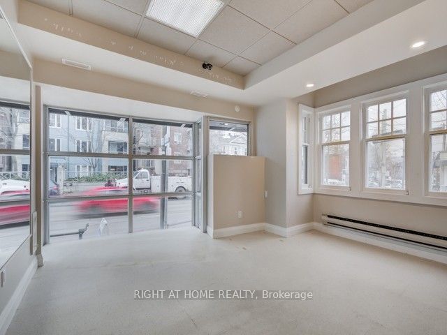 2212 Queen Street Property Photo 12
