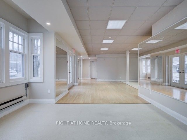 2212 Queen Street Property Photo 13
