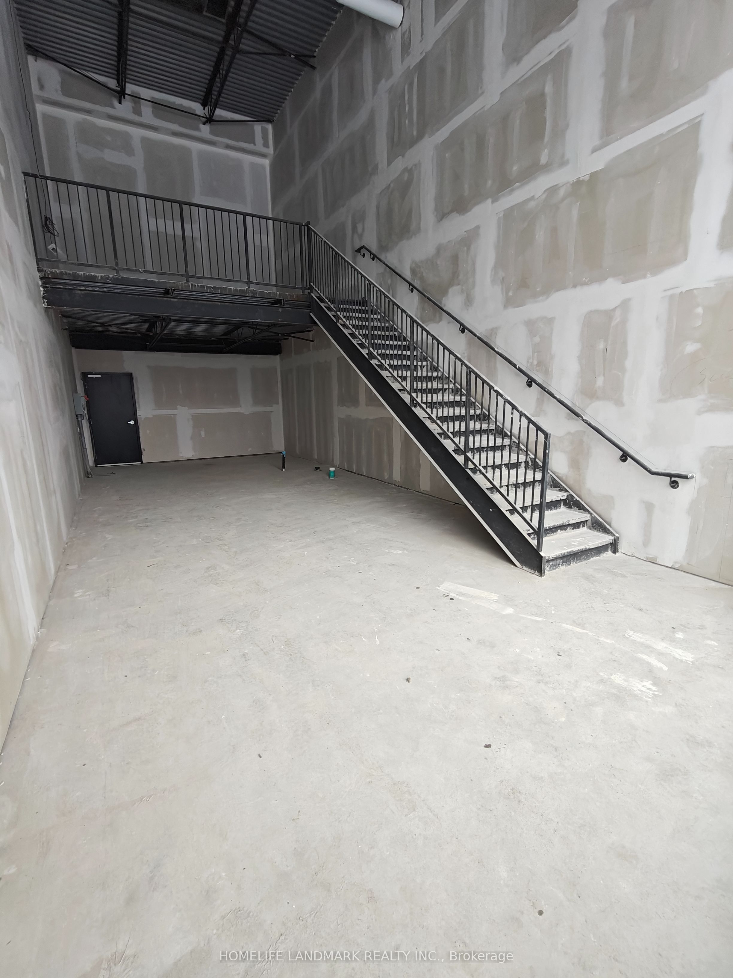 #b6 - 3101 Kennedy Road Property Photo 3