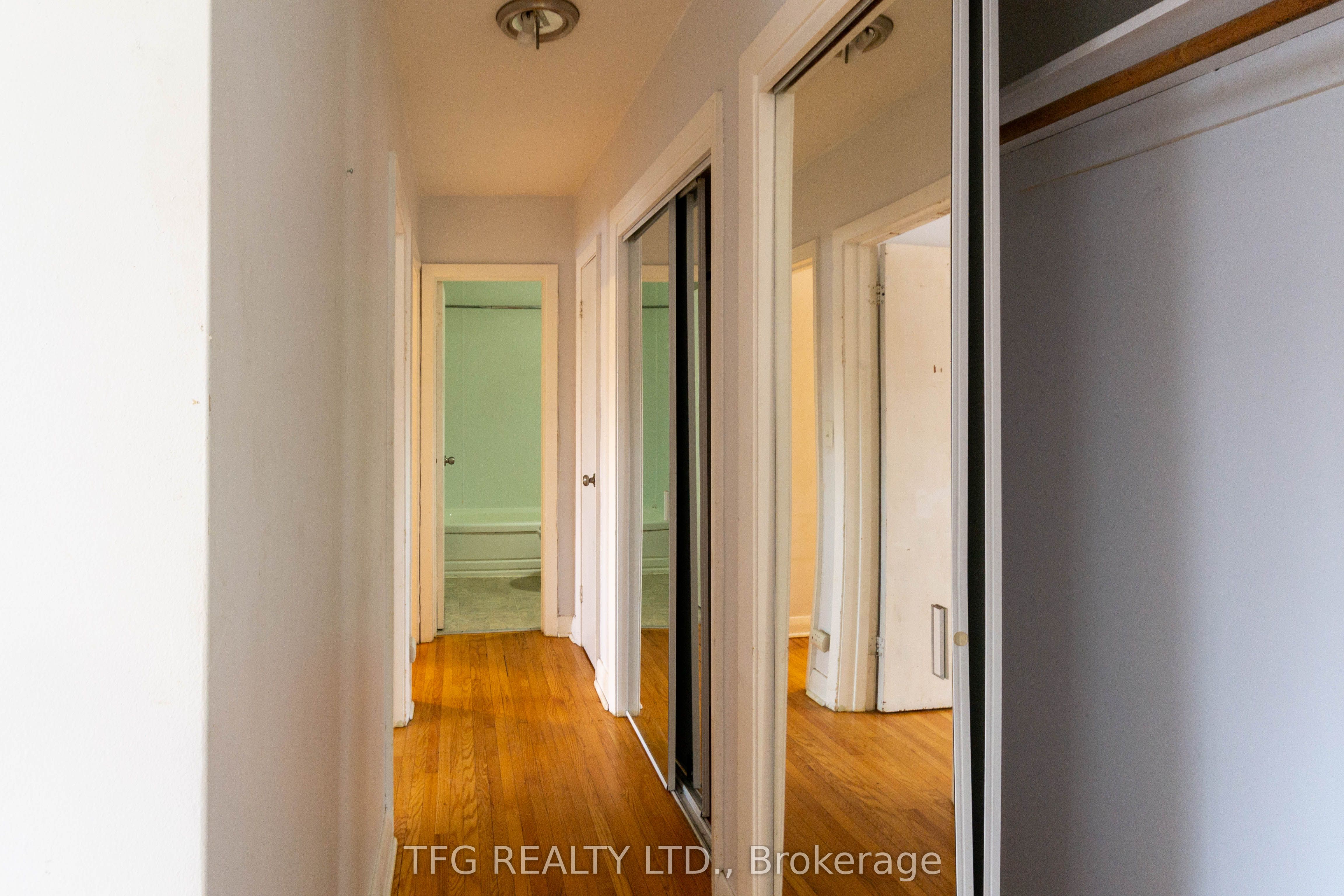 463 Bond Street Property Photo 12